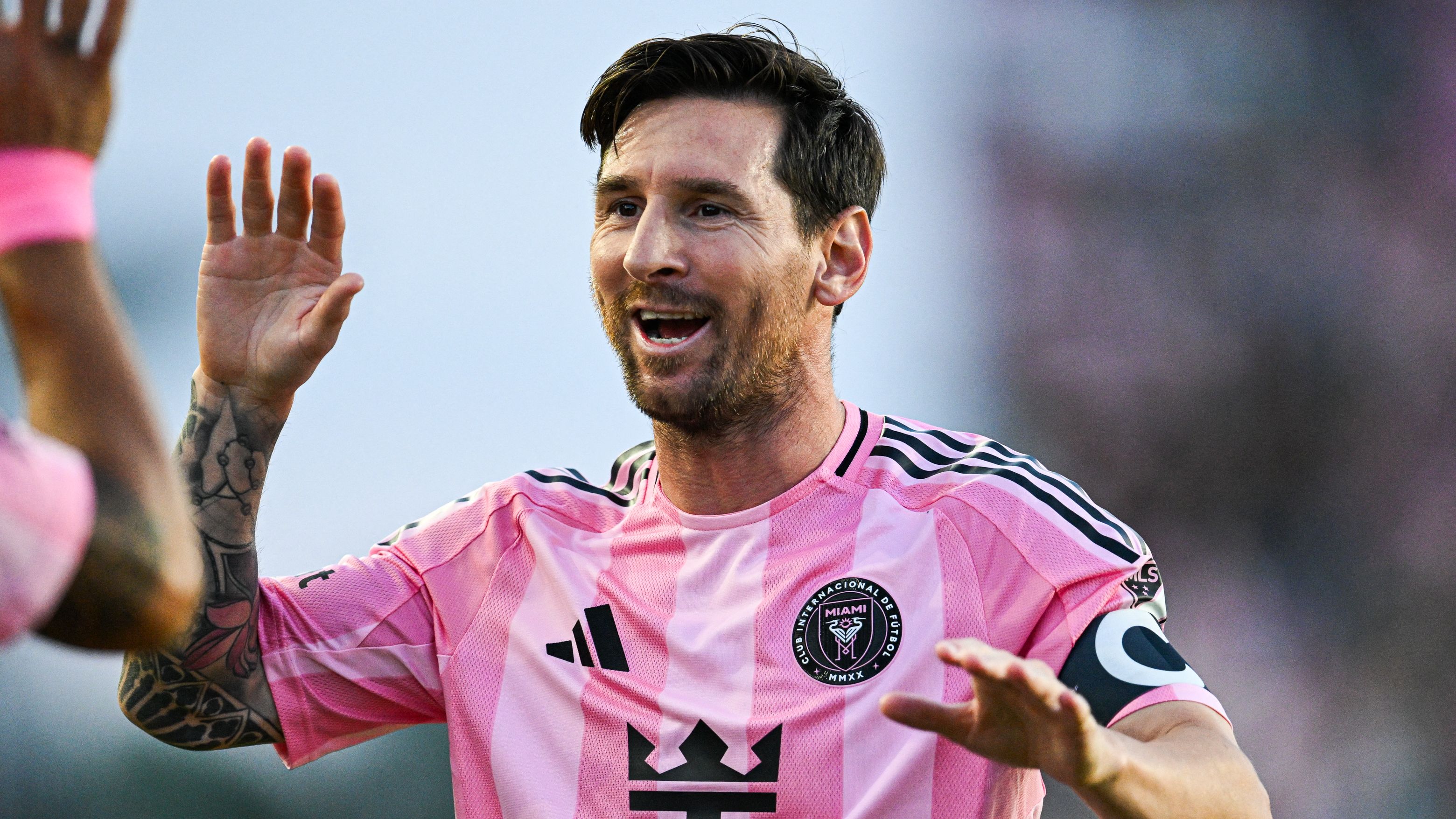 images-v3-getty-2217368209-crop-MM5DGMJSGA5DCNZVGU5G433XMU5DKNRQHI2DGMY=-GettyImages-2217368209