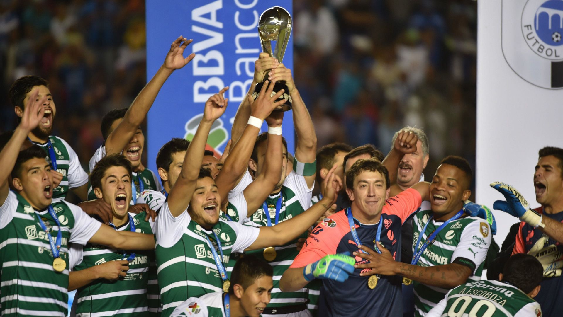 images-v3-blt095745ec8c3a441a-5ee6a60e34941646a5bc8a54efca8e4f126ed002