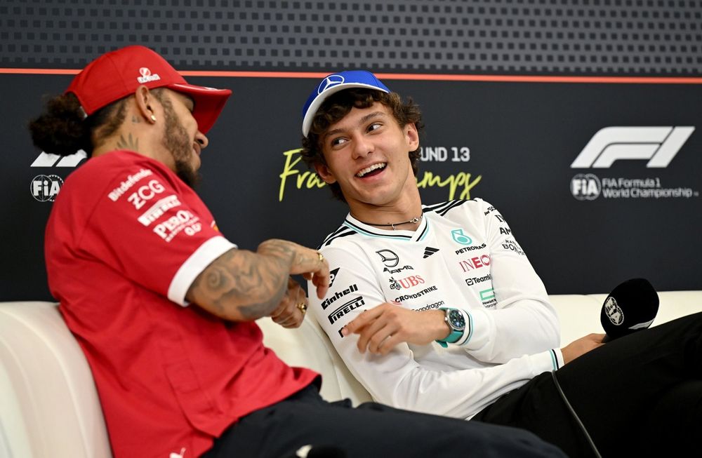 images-mgl-0L1NXrg2-s1000-lewis-hamilton-ferrari-andrea-