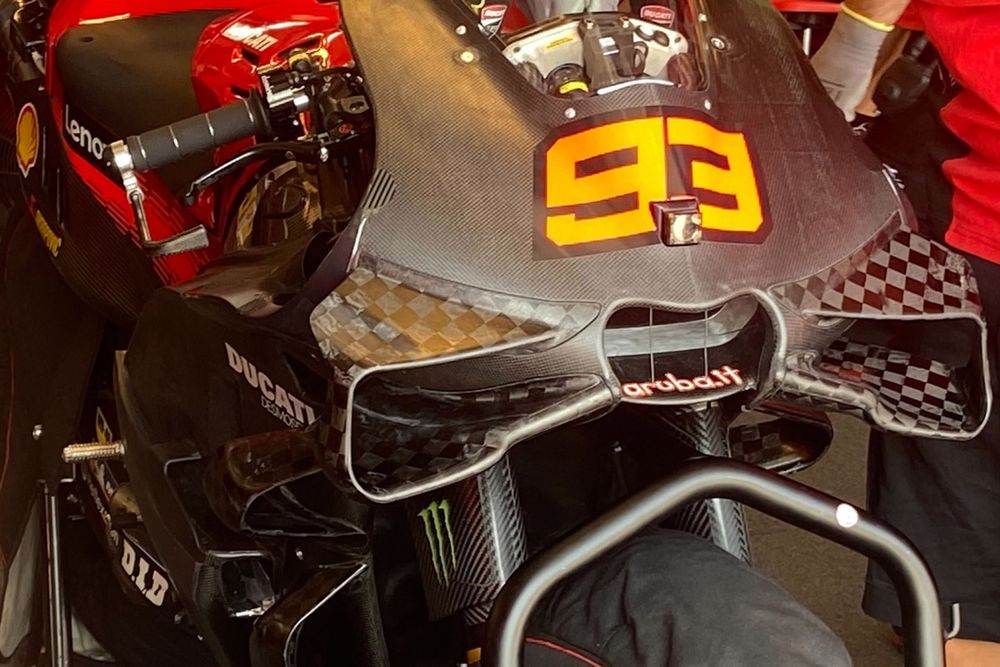 images-mgl-0RrQM7o0-s1000-ducati-team-bike-detail