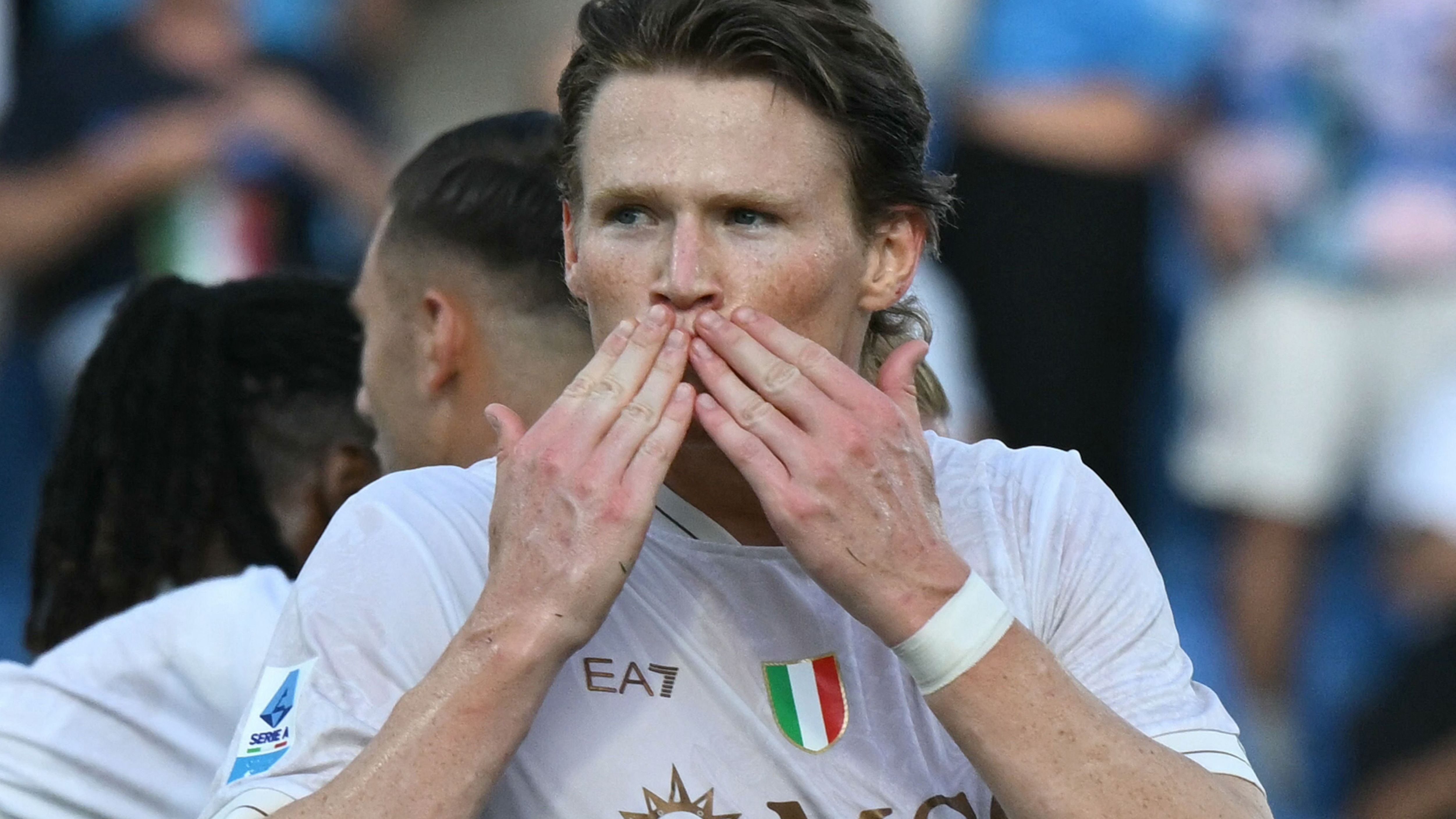 images-v3-getty-2230806987-crop-MM5DKMBQGQ5DEOBRGU5G433XMU5DAORSGYYQ====-GettyImages-2230806987