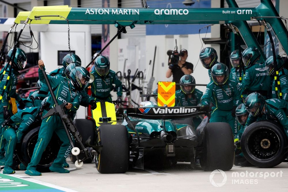 images-mgl-YEQRM85Y-s1000-lance-stroll-aston-martin-raci