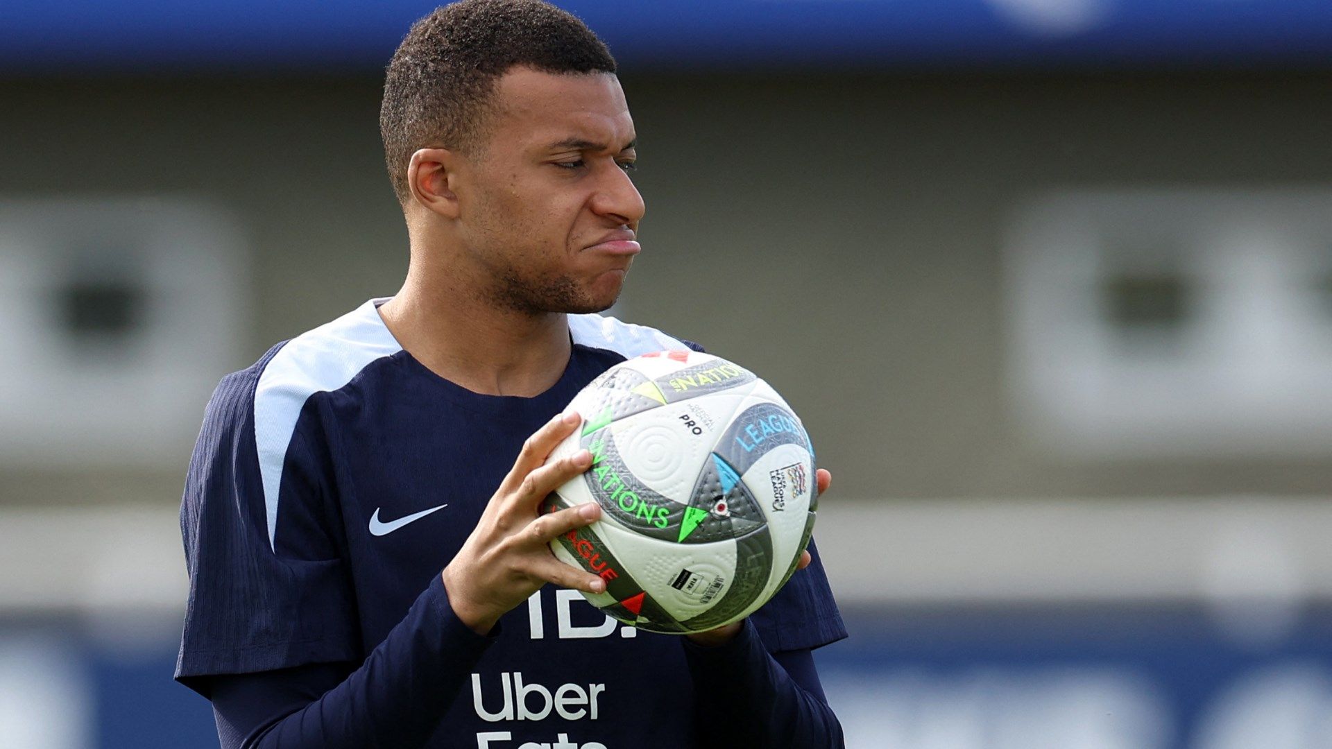 images-v3-blt4b304da0aff8ff00-Kylian%20Mbappe%20France%202025