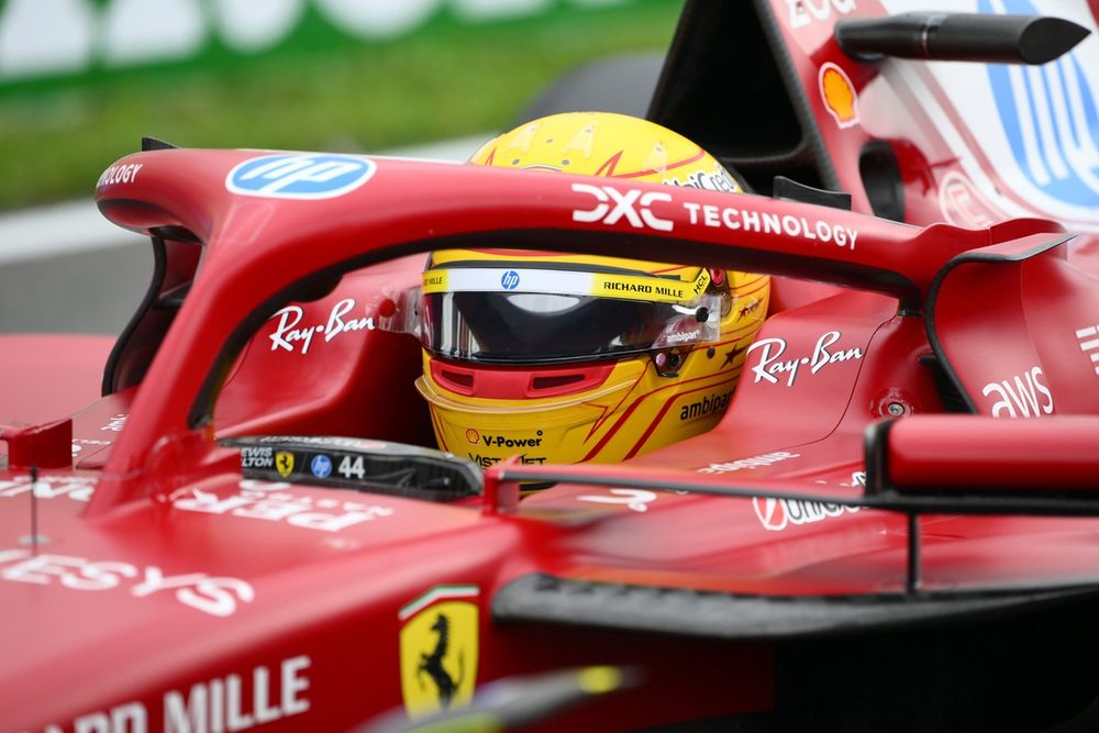 images-mgl-0a9mOaN0-s1000-lewis-hamilton-ferrari