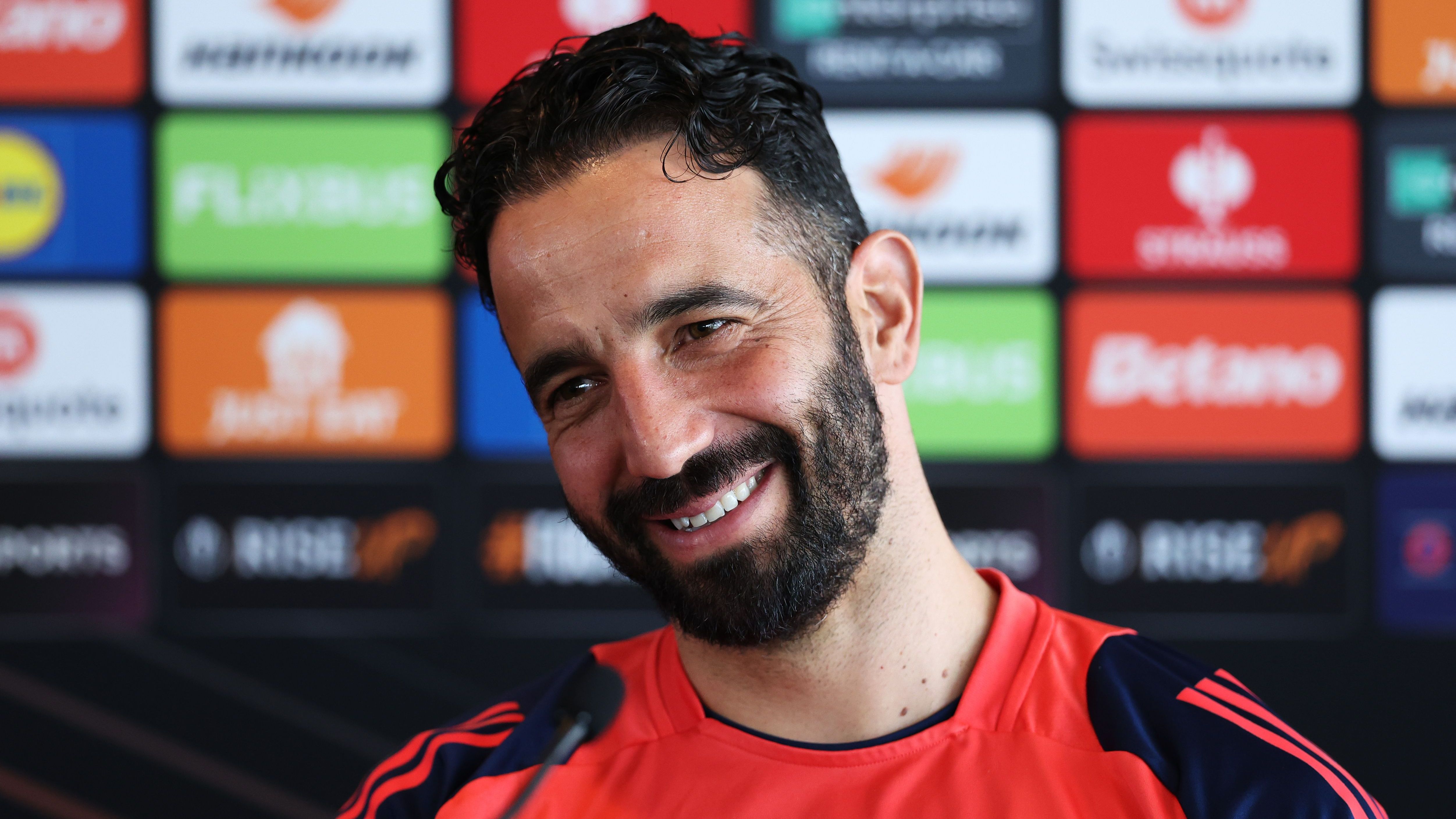 images-v3-getty-2213878749-crop-MM5DKMBQGU5DEOBRGU5G433XMU5DAORSGAYQ====-GettyImages-2213878749