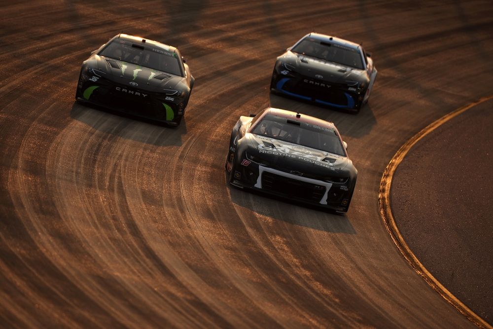 images-mgl-6D1yEoD0-s1000-ty-dillon-kaulig-racing-chevro