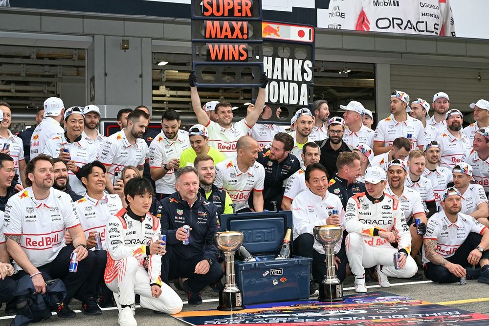 images-mgl-YBeLOLK2-s1000-max-verstappen-red-bull-racing