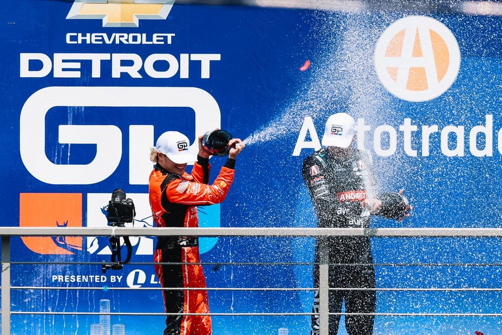 images-mgl-Yv87LvE0-s1000-santino-ferrucci-a-j-foyt-ente