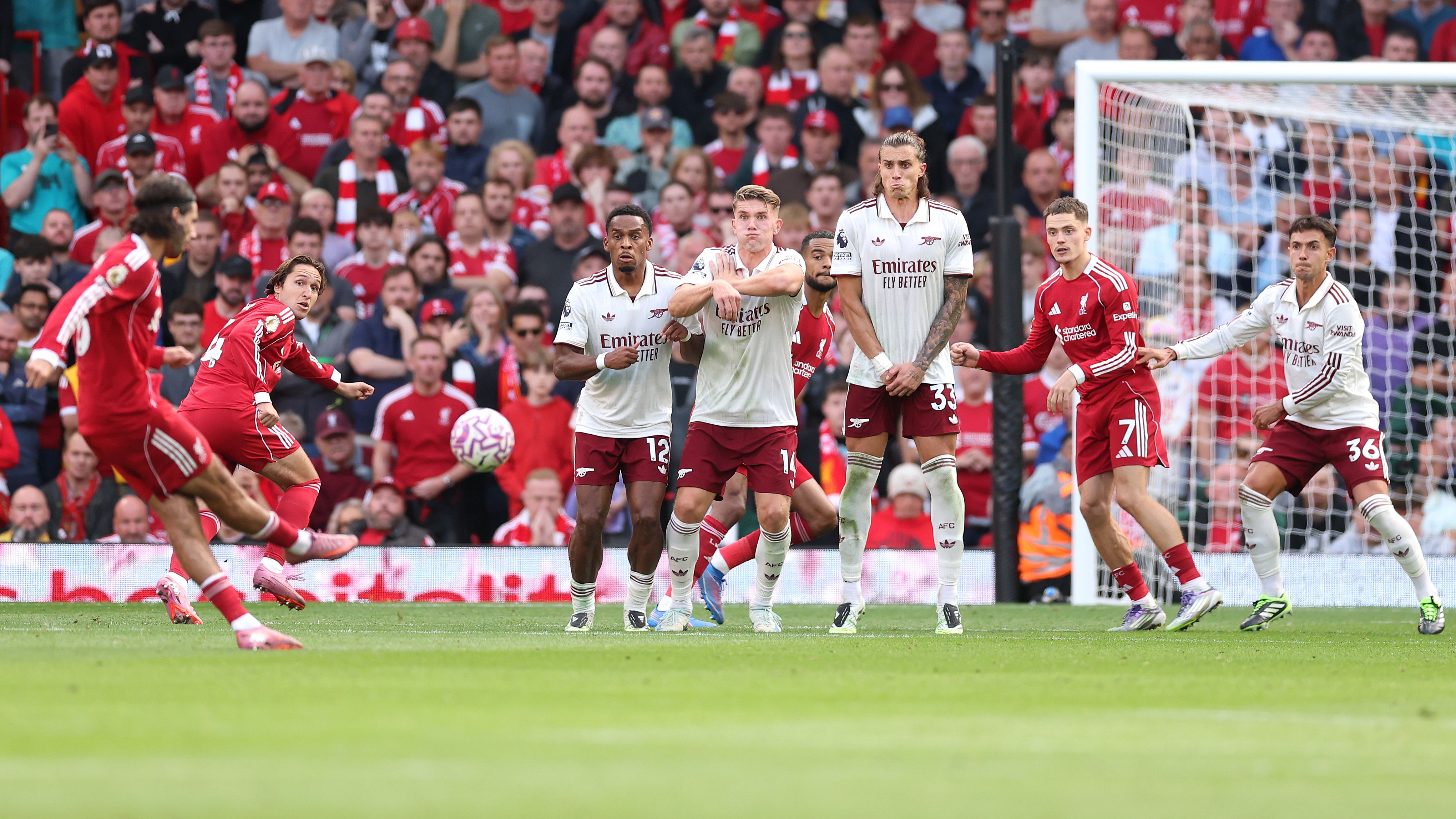 images-v3-getty-2233200013-crop-MM5DIMBYGA5DEMRZGU5G433XMU5DIORSHEZQ====-GettyImages-2233200013