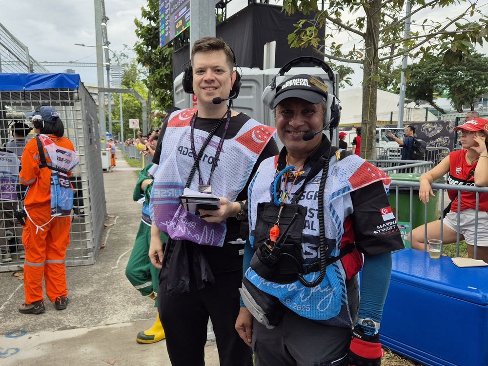 images-mgl-01QdNKD0-s1000-f1-reporter-filip-cleeren-with