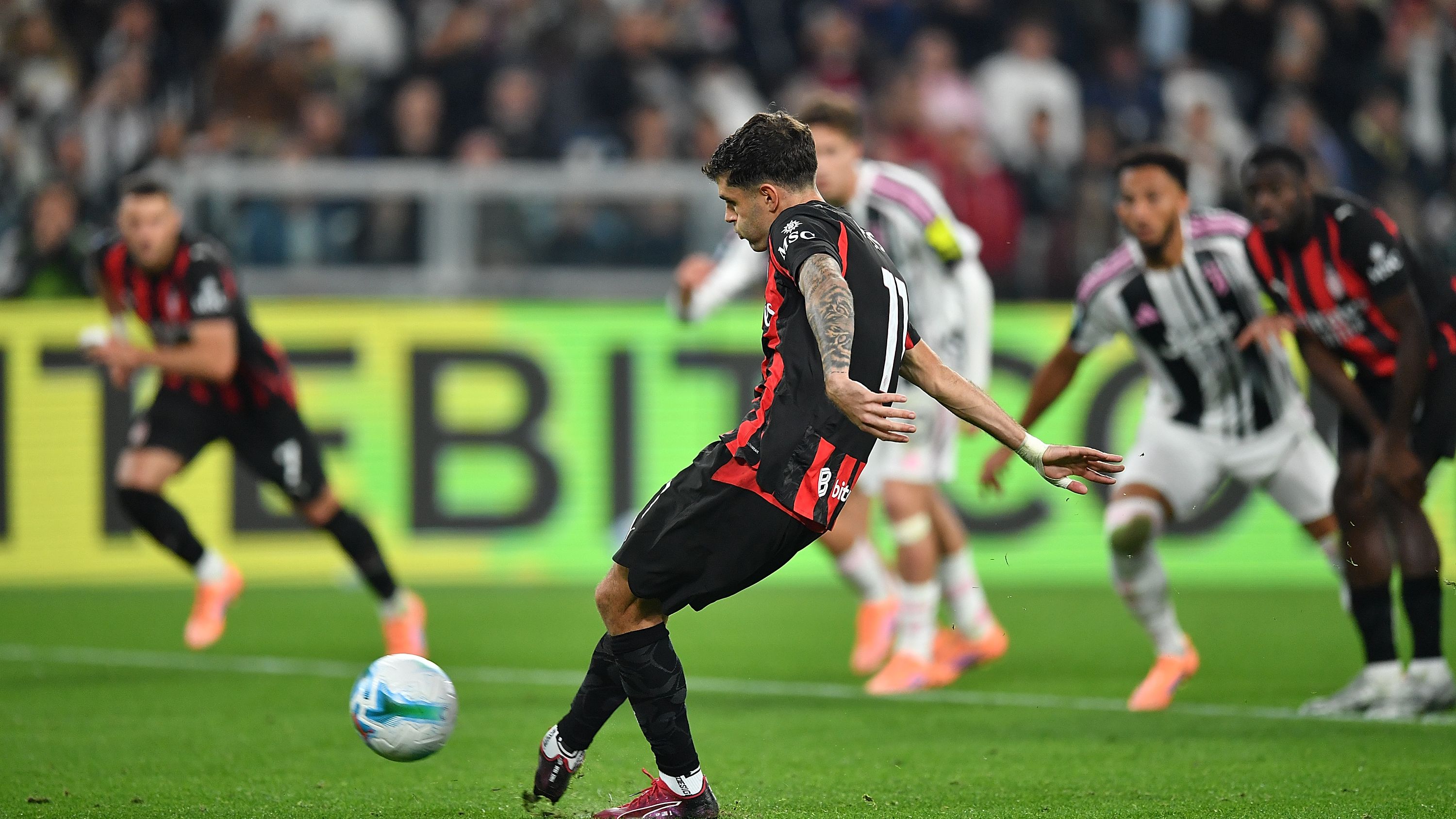 images-v3-getty-2239059909-crop-MM5DGMBQGA5DCNRYHA5G433XMU5DAORRGU3A====-GettyImages-2239059909