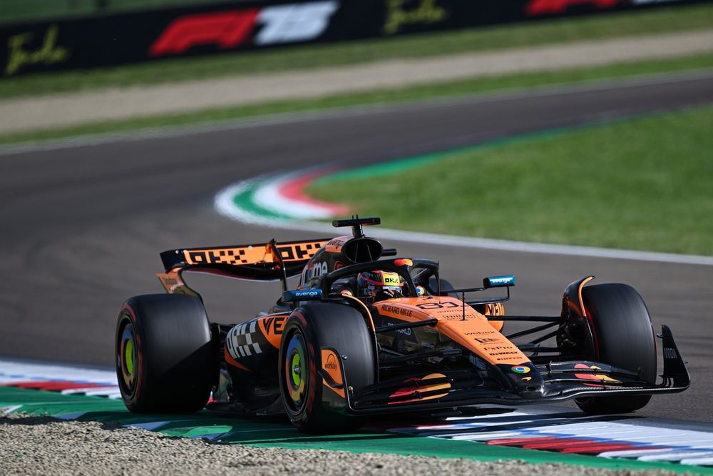 images-mgl-254MEXx0-s1000-oscar-piastri-mclaren