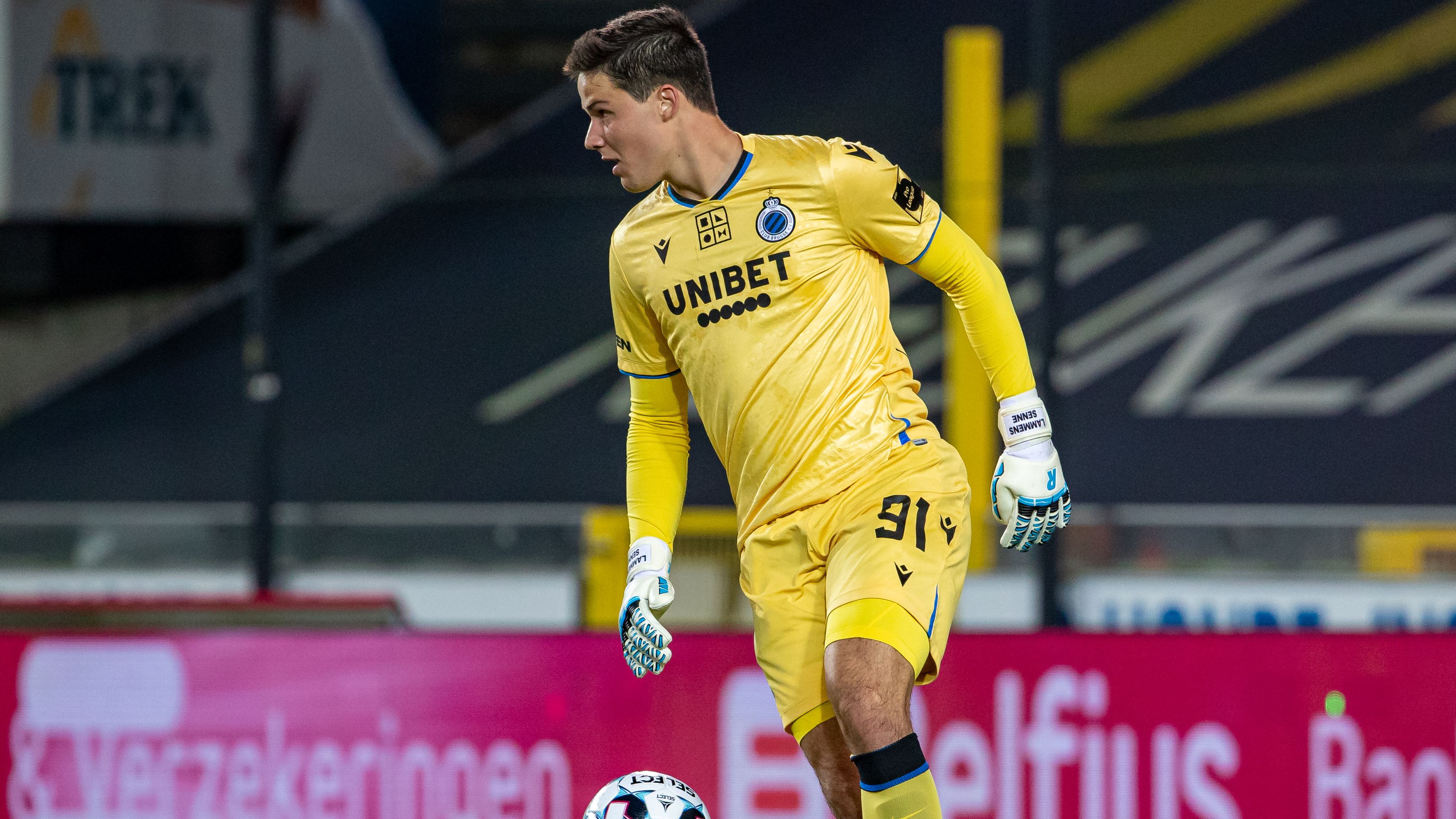 images-v3-getty-1236166815-crop-MM5DGNBVGA5DCOJUGE5G433XMU5DIOJSHIYTGMA=-GettyImages-1236166815