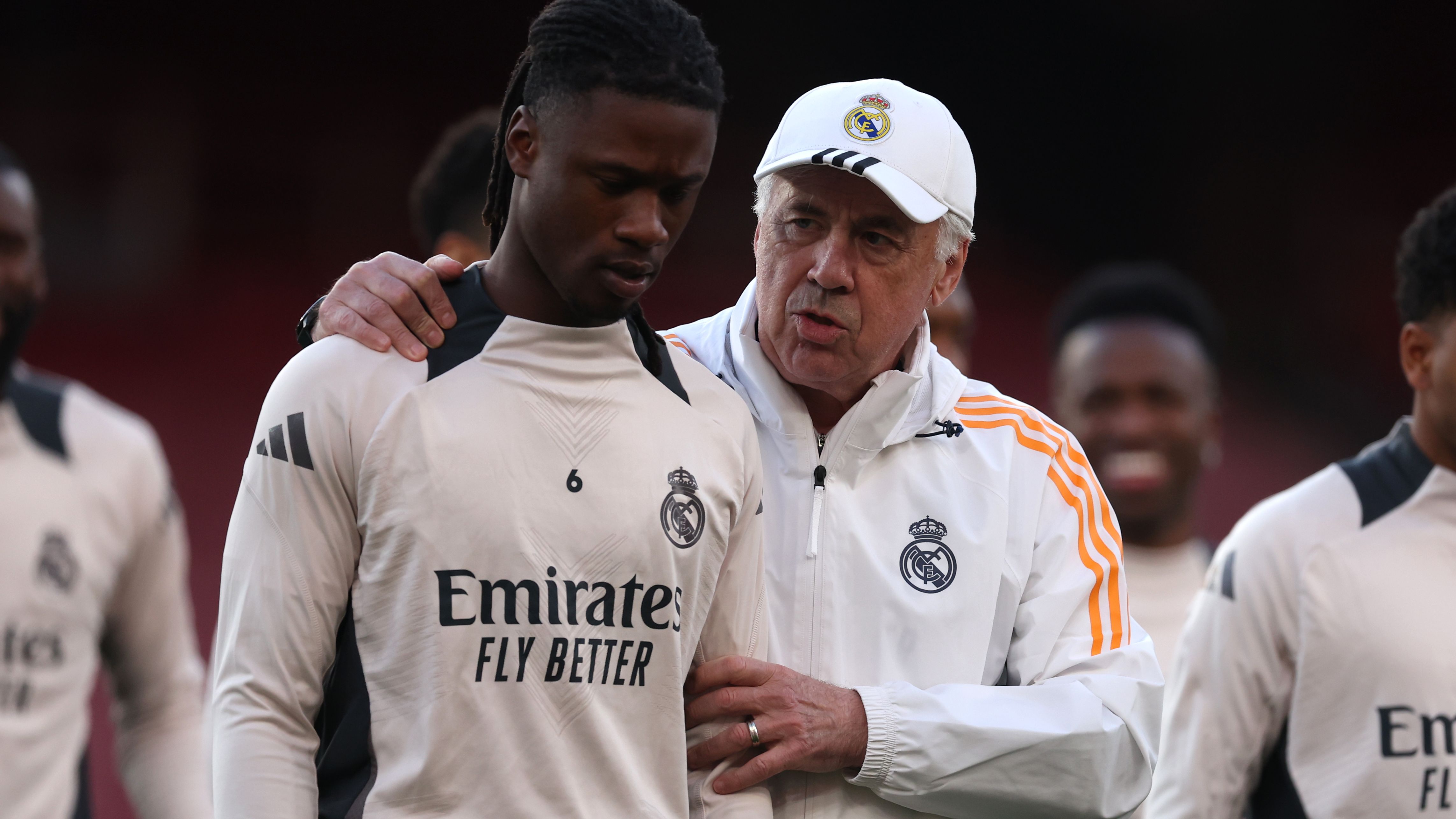 images-v3-getty-2209056254-crop-MM5DINJXGI5DENJXGI5G433XMU5DAORSGM4A====-GettyImages-2209056254