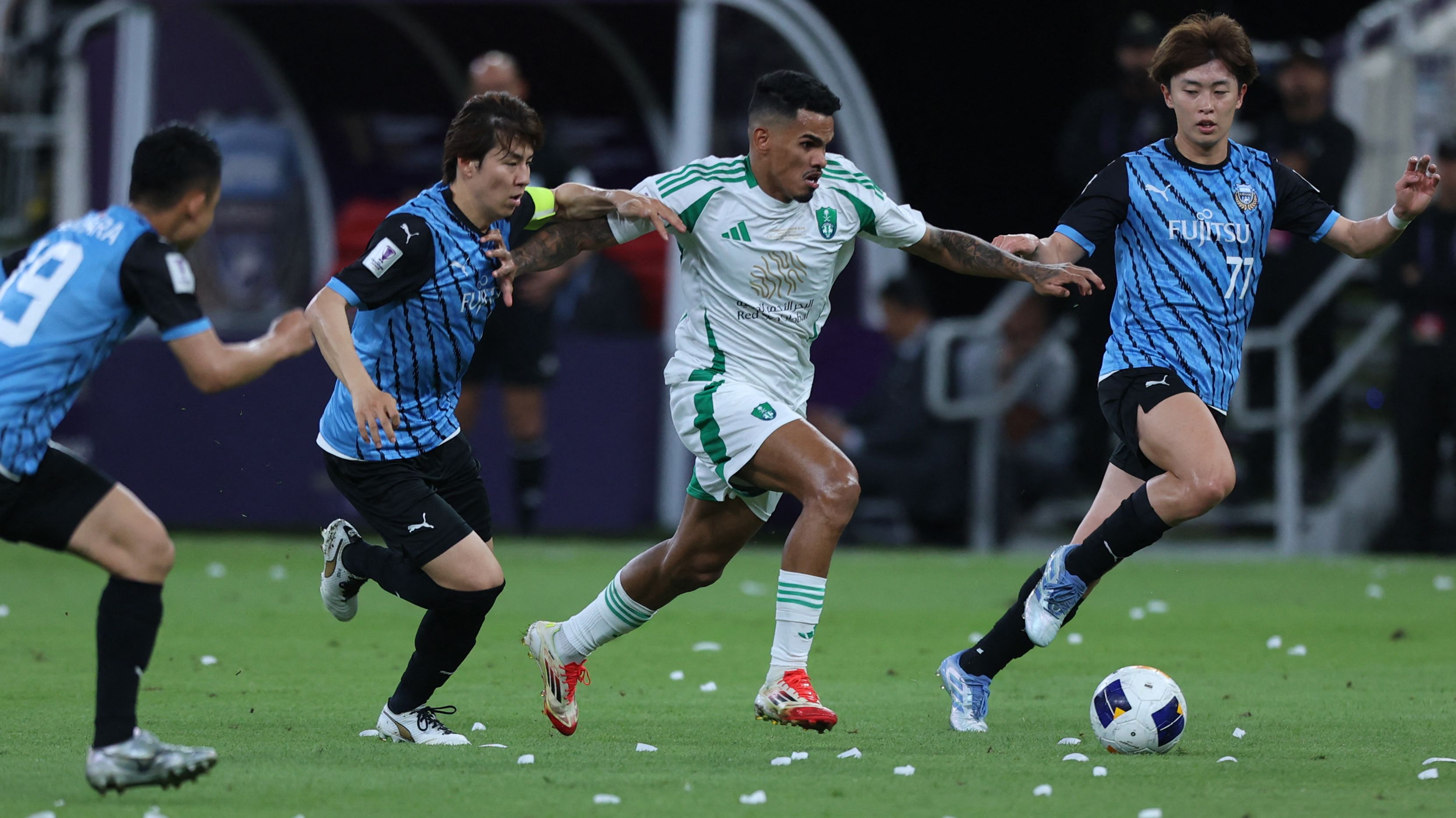 images-v3-getty-2212621038-crop-MM5DGMZSGU5DCOBXGA5G433XMU5DAORRGQ4Q====-GettyImages-2212621038