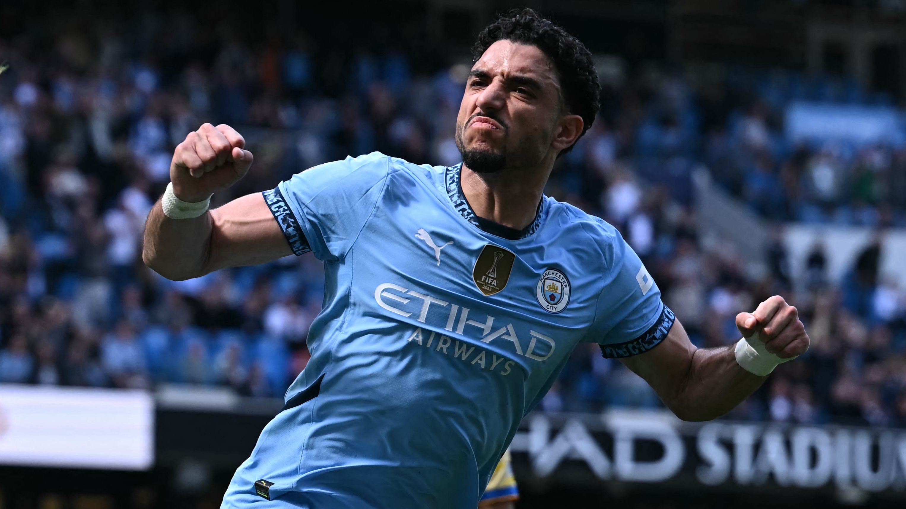 images-v3-getty-2209249497-crop-MM5DGMBVGM5DCNZRG45G433XMU5DOMZQHIYTAMY=-GettyImages-2209249497