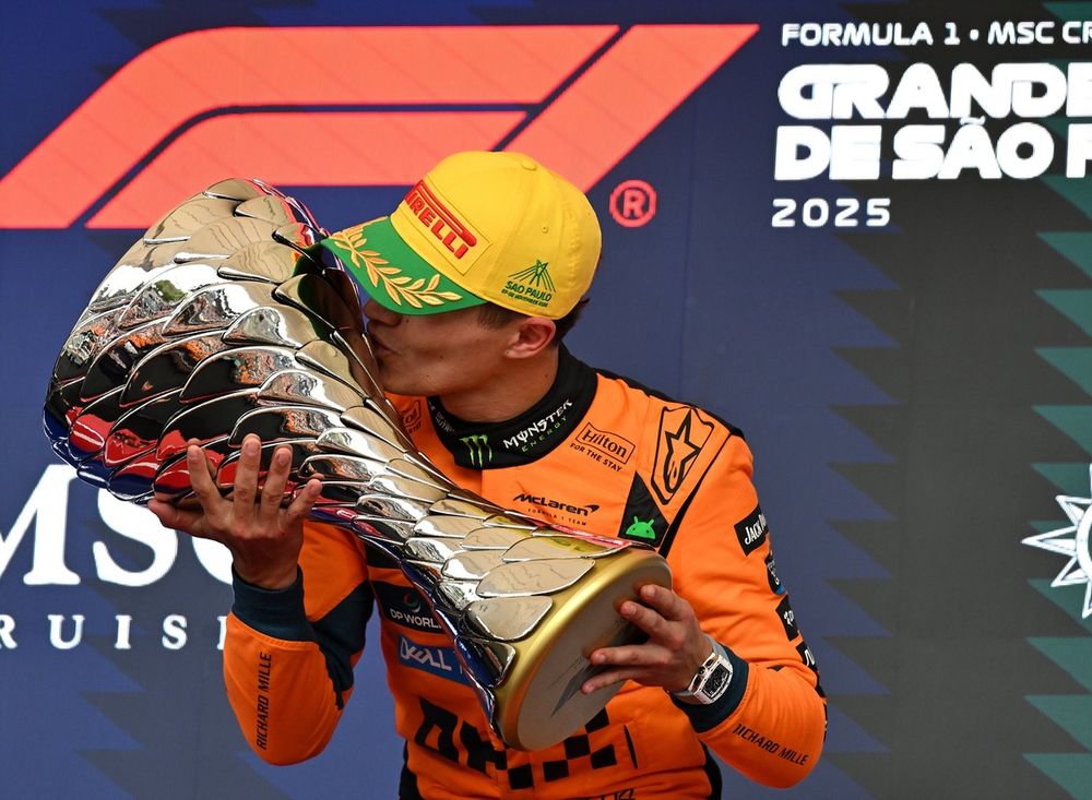 images-mgl-YE9wejLY-s1000-lando-norris-mclaren