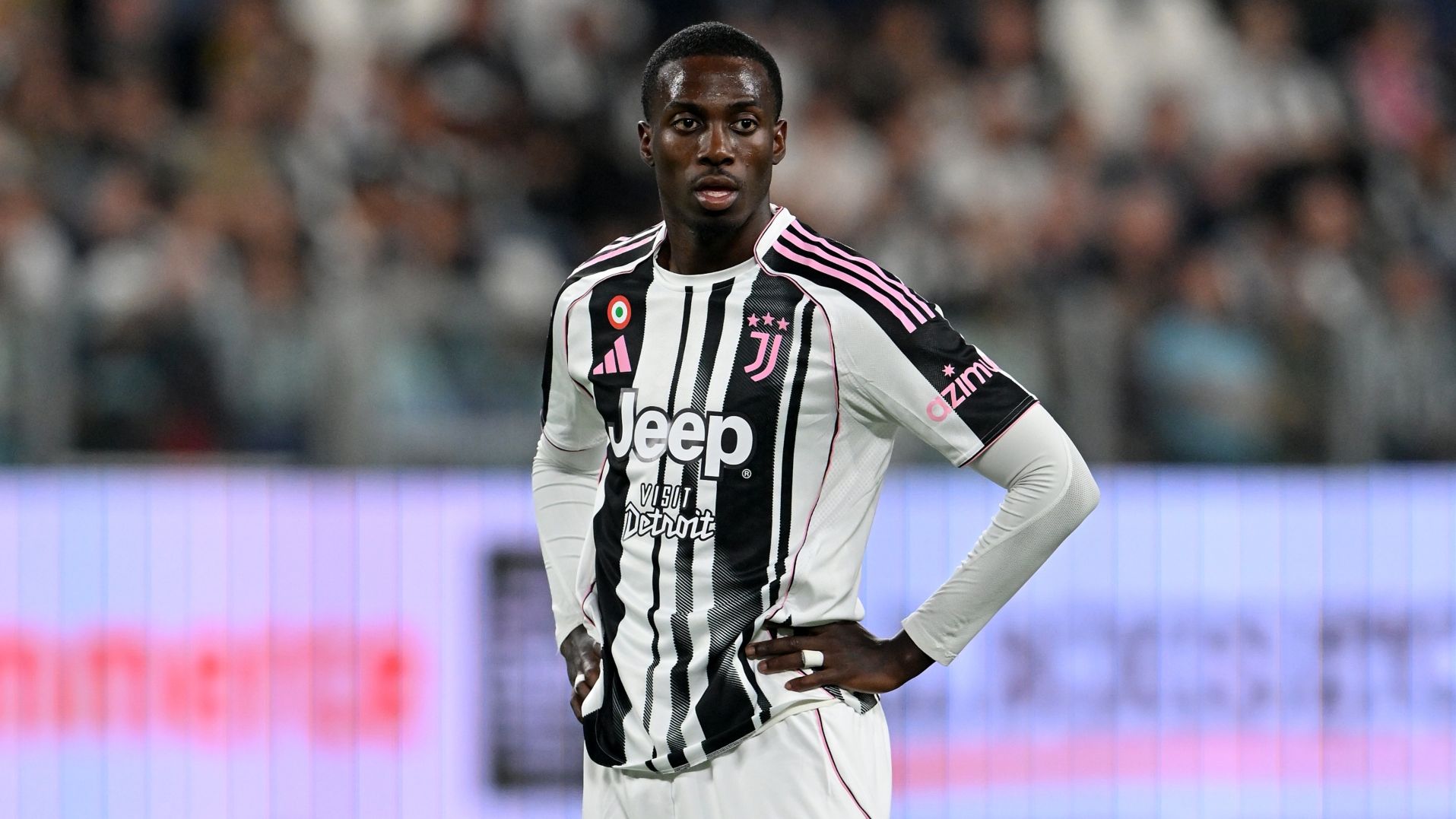 images-v3-bltd8126ddeef74fb64-crop-MM5DCOJRGU5DCMBXG45G433XMU5DGORQ-weah%20juventus%20(1)