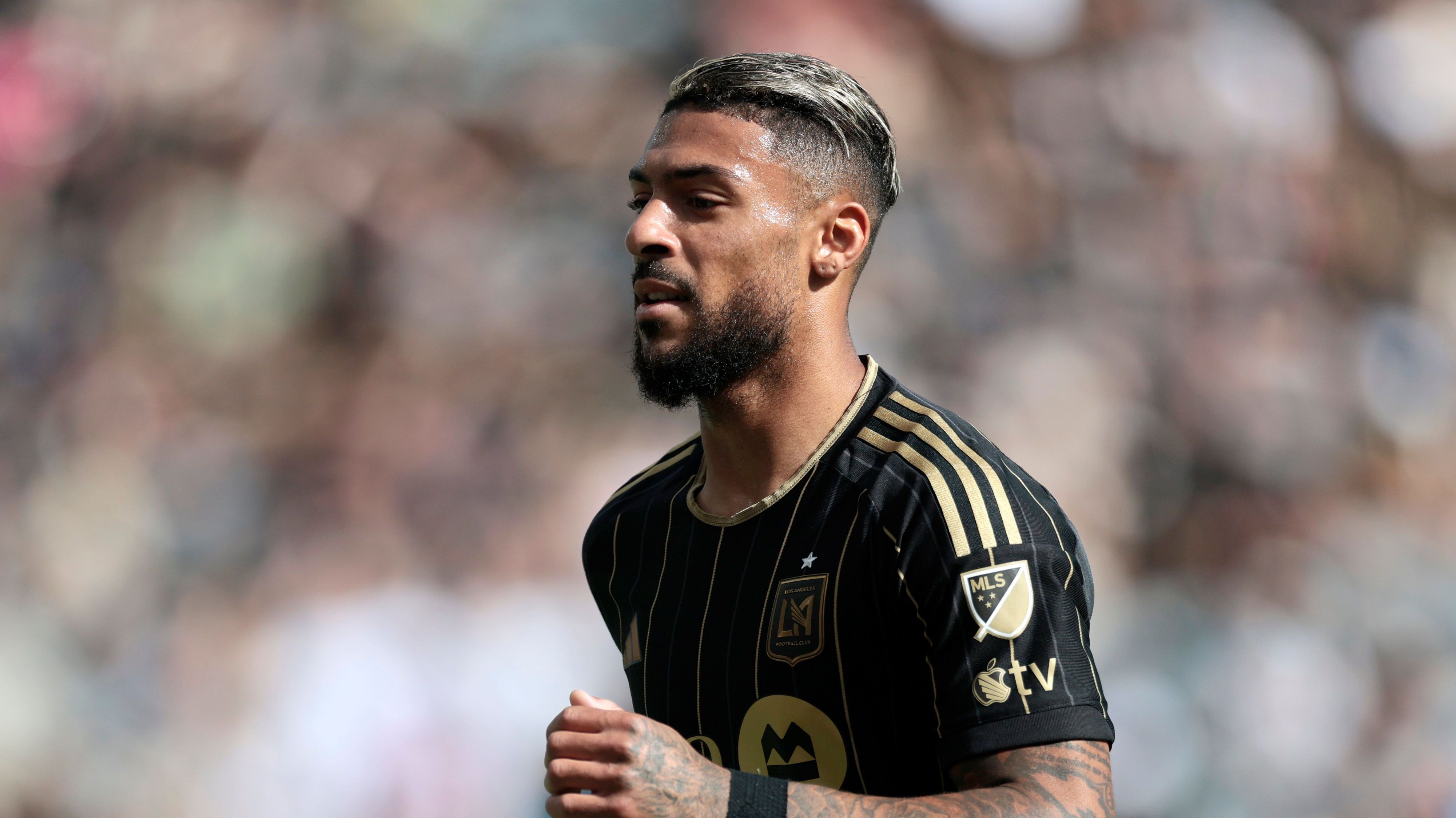 images-v3-getty-2201793809-crop-MM5DIMBQGI5DEMRVGE5G433XMU5DCMBQGA5DA===-GettyImages-2201793809