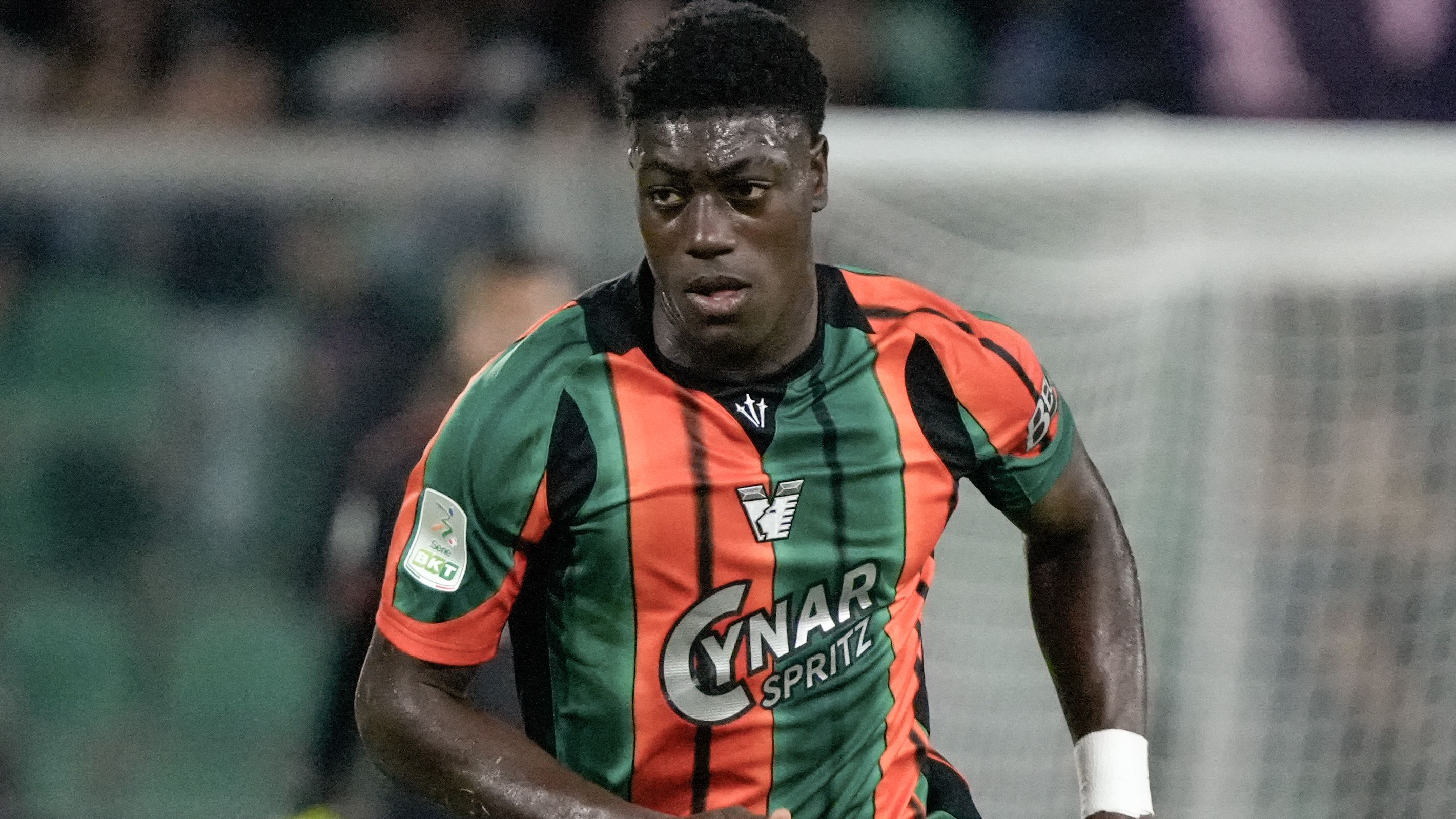 images-v3-blt464e66943143764f-crop-MM5DEOBUGE5DCNJZHA5G433XMU5DCMZXHI2DGMQ=-Fornasini%201