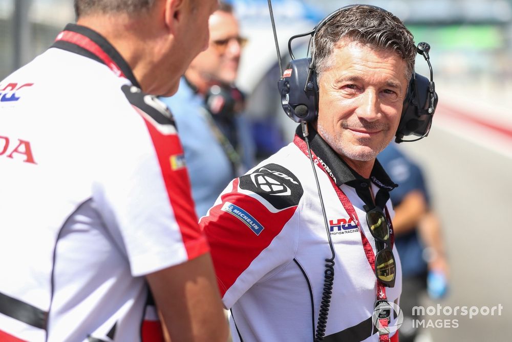 images-mgl-0mb4Mx42-s1000-lucio-cecchinello-team-lcr-hon