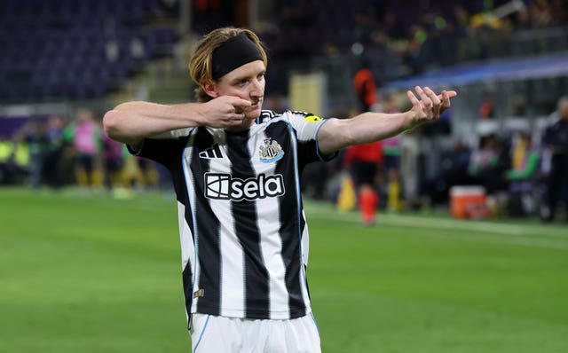 v2-image-production-20e1aec46efcd4c583ad2d4c8cb7dea3Y29udGVudHNlYXJjaGFwaSwxNzU5NDMxMDMx-2.81837983