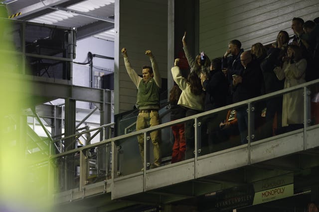 v2-image-production-4fdf0a1c1fb8cd69f6df2777670f5298Y29udGVudHNlYXJjaGFwaSwxNzY1NzM0MDkw-2.82784682