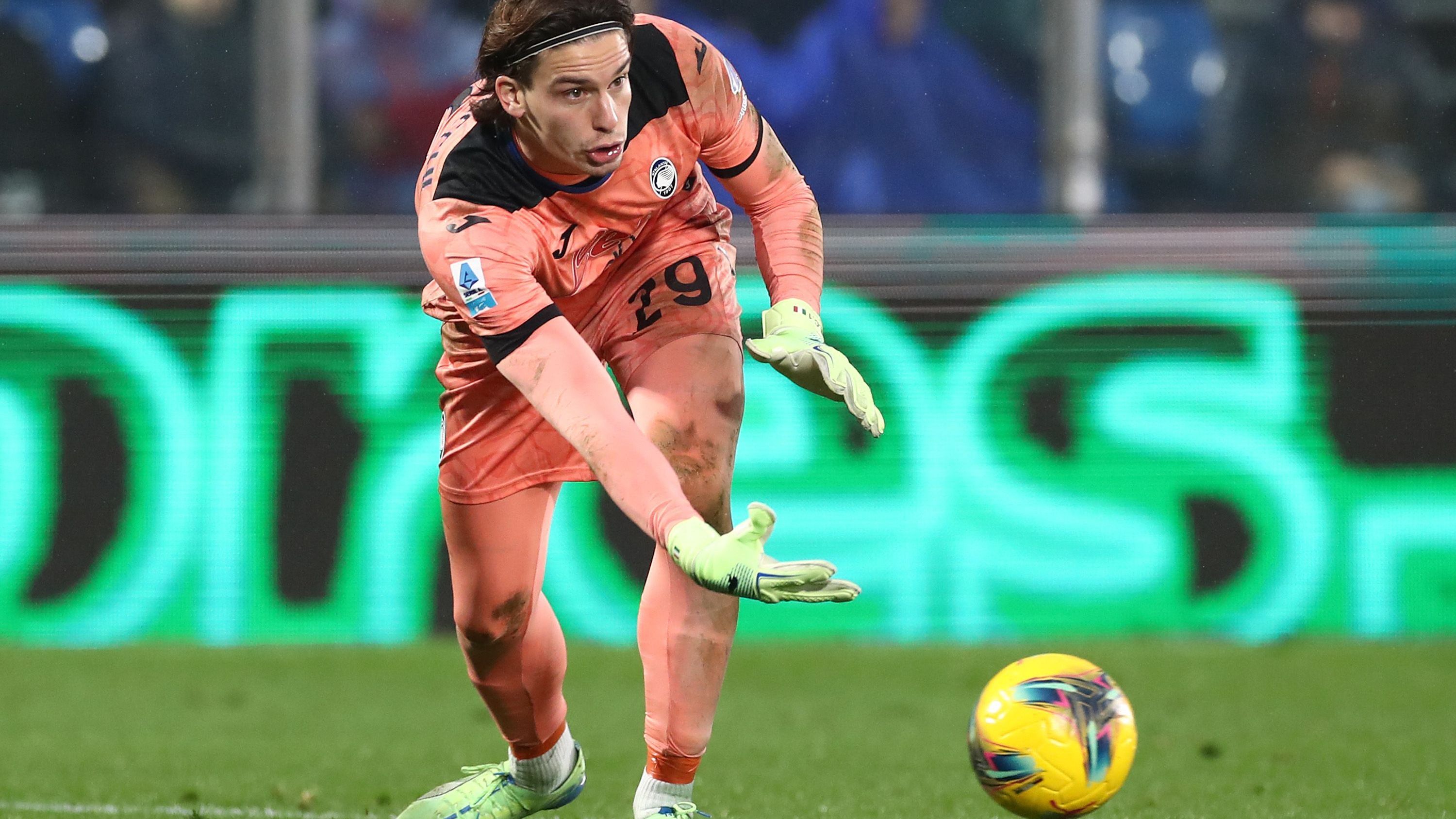 images-v3-bltc21c518ba1d8b9e7-crop-MM5DGMBQGA5DCNRYHA5G433XMU5DAORRGU4A====-GettyImages-2196144612