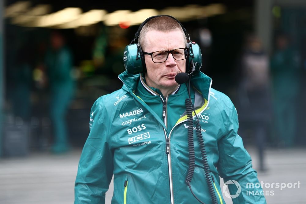 images-mgl-6D1JpKw0-s1000-andy-cowell-aston-martin-racin