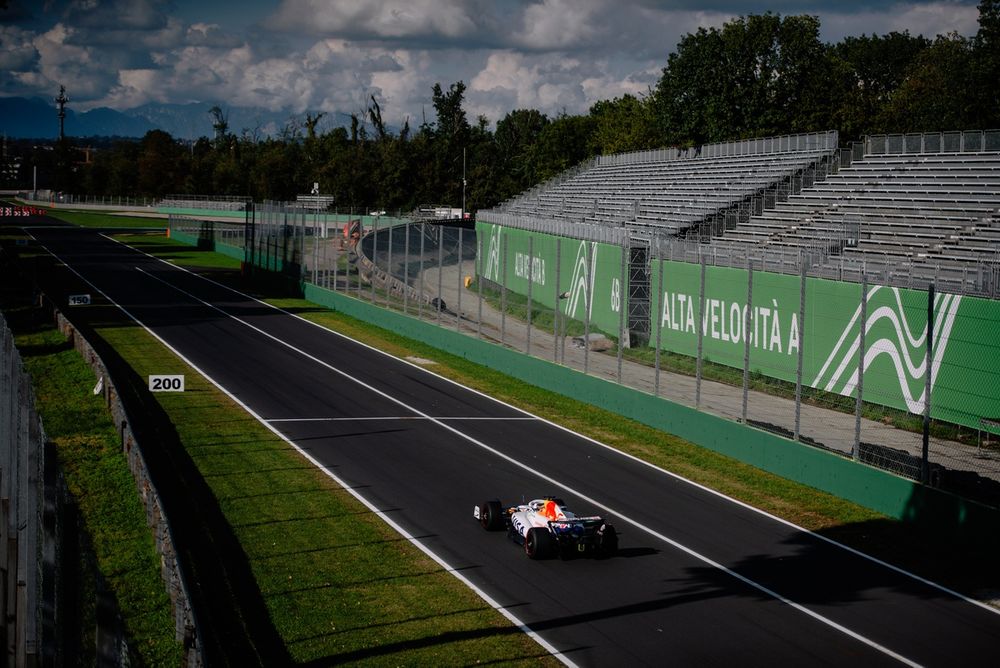 images-mgl-2jX4zXN6-s1000-isack-hadjar-racing-bulls-pire