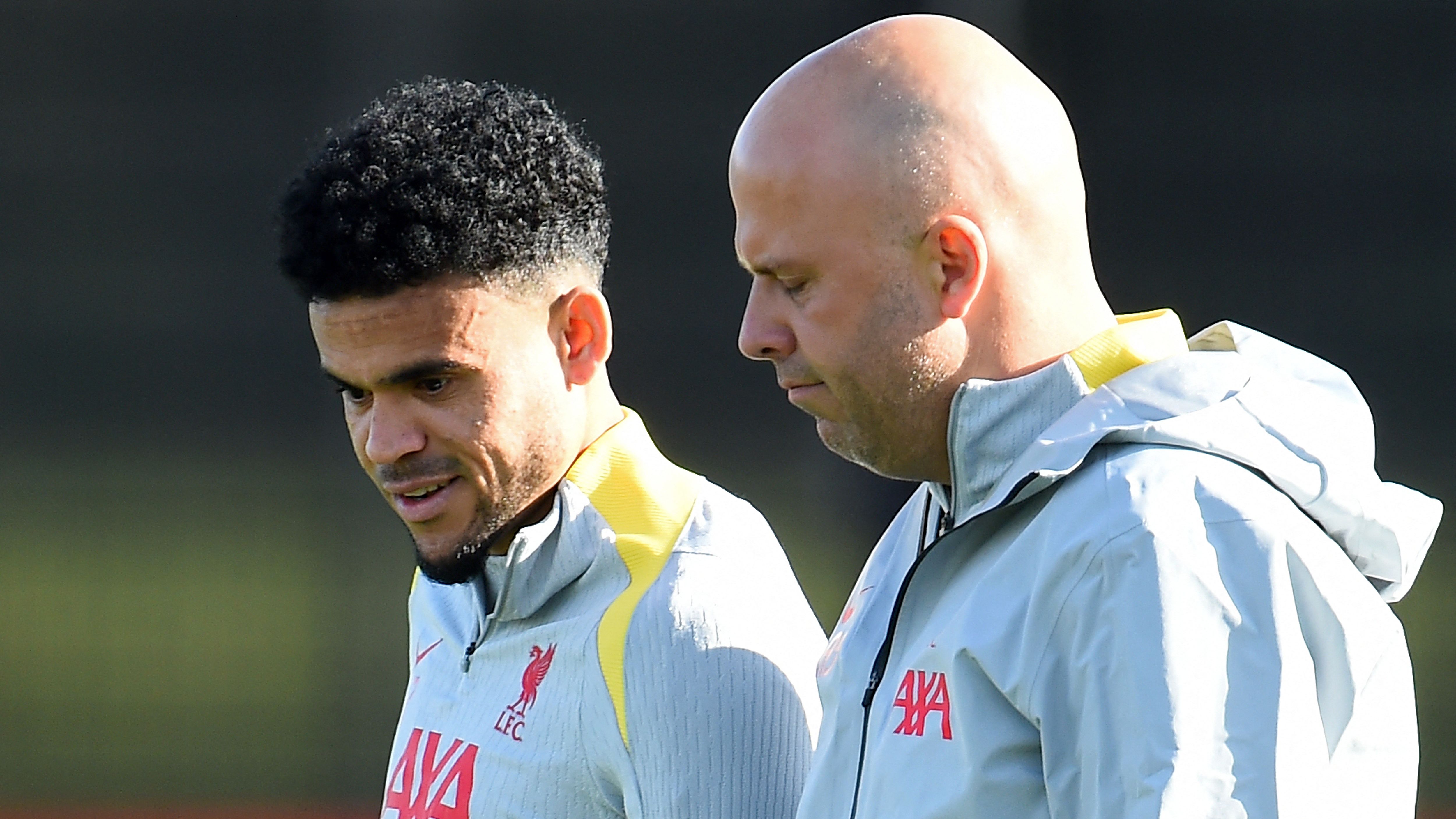 images-v3-getty-2179414649-crop-MM5DKMBQGA5DEOBRGM5G433XMU5DENJXHIYA====-GettyImages-2179414649