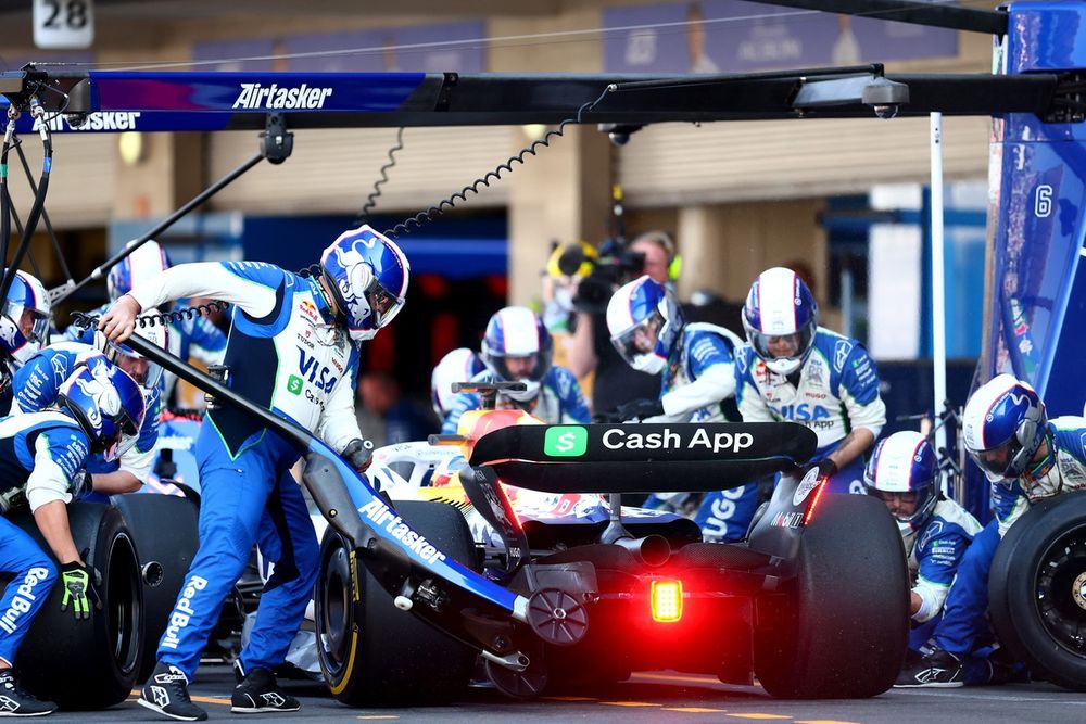 images-mgl-68VWWnX2-s1000-isack-hadjar-racing-bulls-team