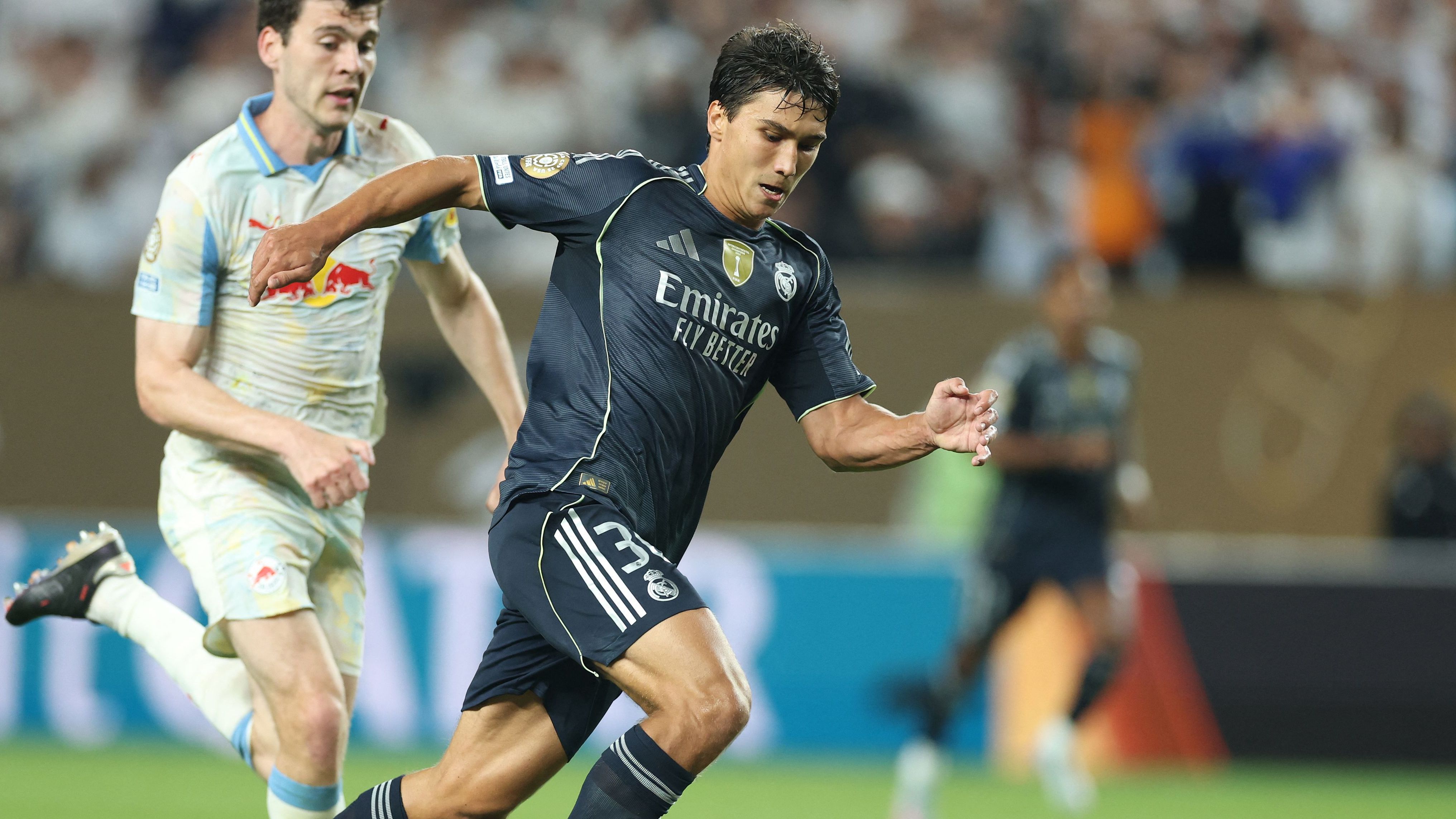 images-v3-getty-2221535158-crop-MM5DIMBWGQ5DEMRYGY5G433XMU5DSMBUHIZDANQ=-GettyImages-2221535158