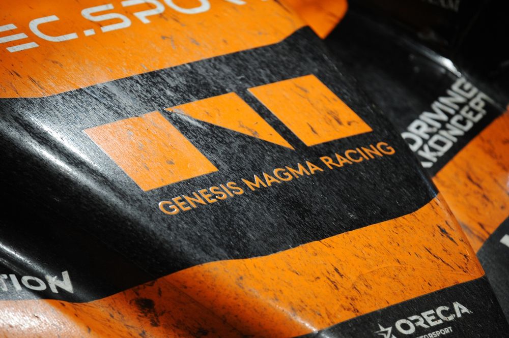 images-mgl-6xEwvGM0-s1000-idec-sport-genesis-magma-racin