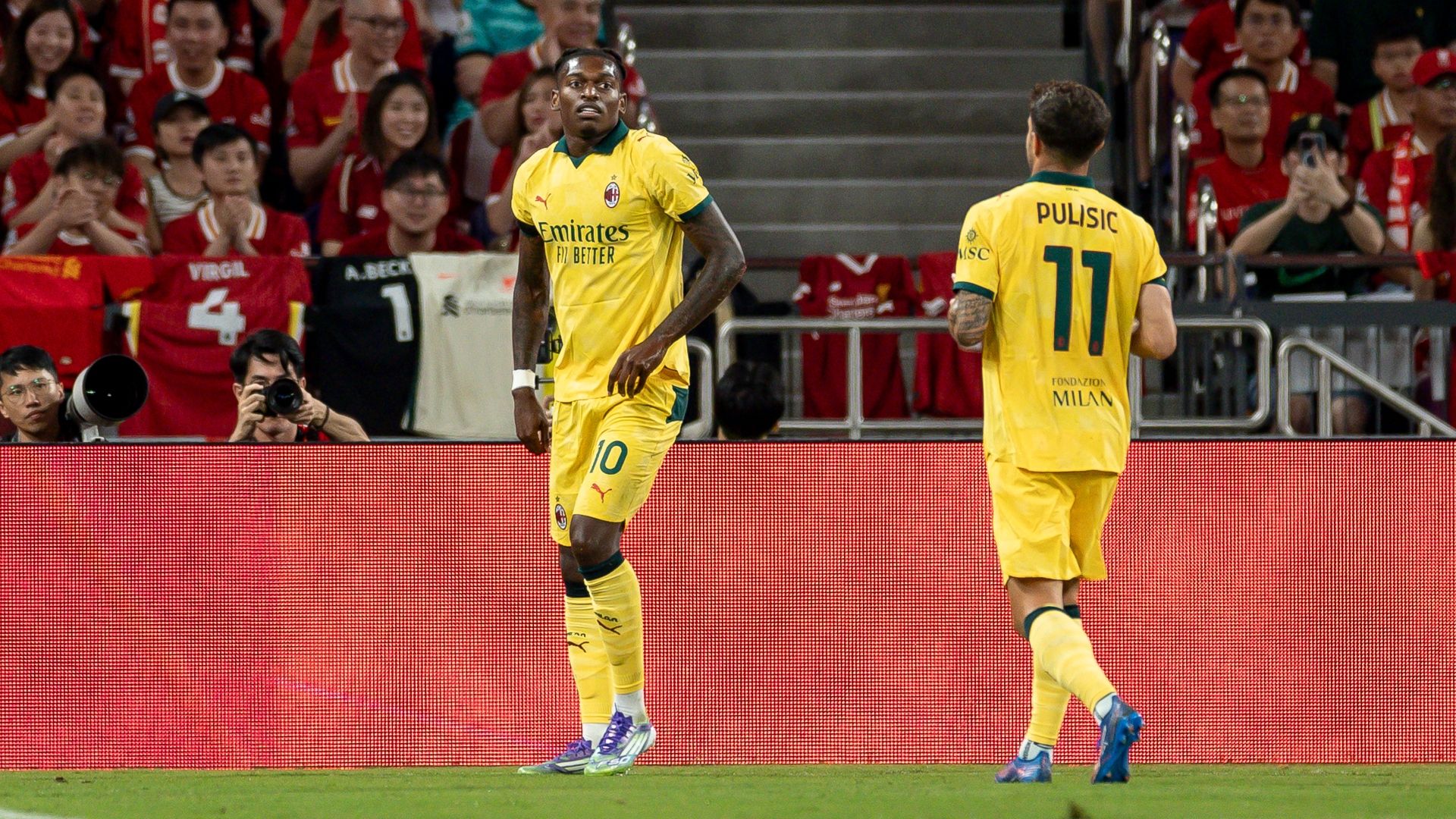 images-v3-bltd7b8bc44f03ade5a-Leao%20Pulisic%20Milan