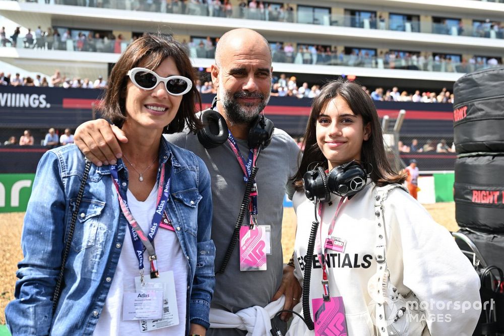 images-mgl-6VRqbon6-s1000-football-manager-josep-pep-gua-1