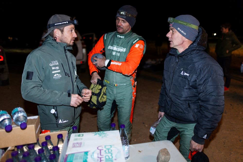 images-mgl-0rGBJzG2-s1000-200-the-dacia-sandriders-dacia