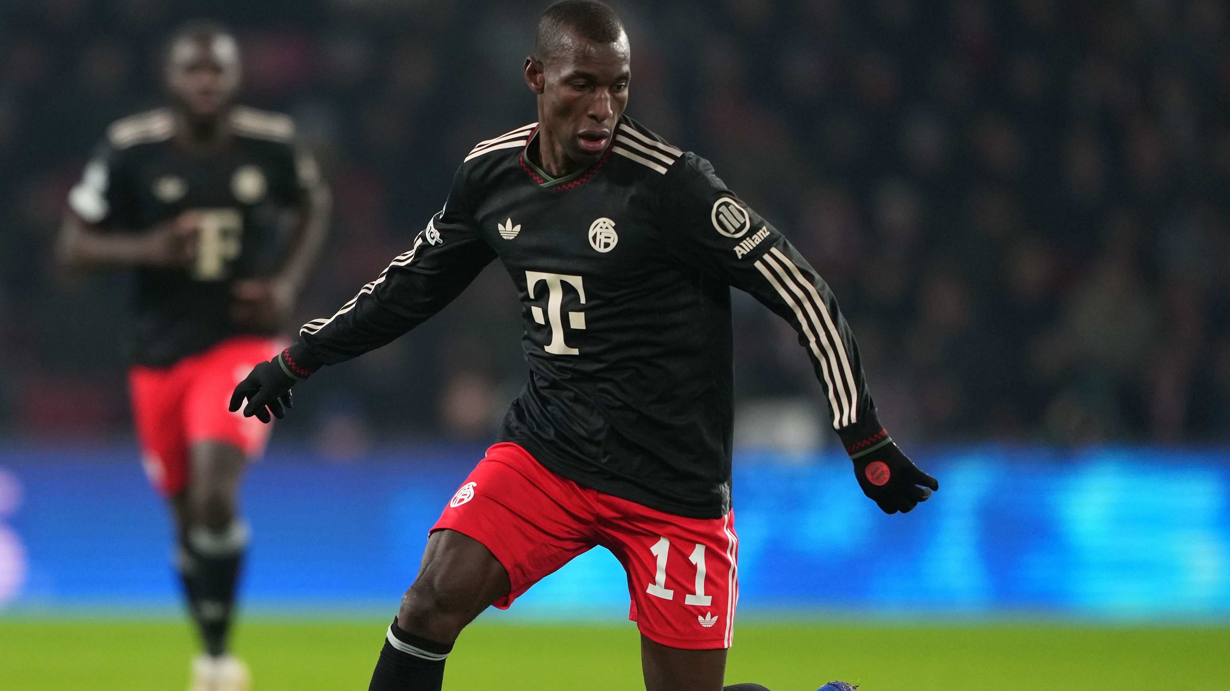 images-v3-getty-2258849464-crop-MM5DIMBQGM5DEMRVGI5G433XMU5DMMJSHIZDAOI=-GettyImages-2258849464