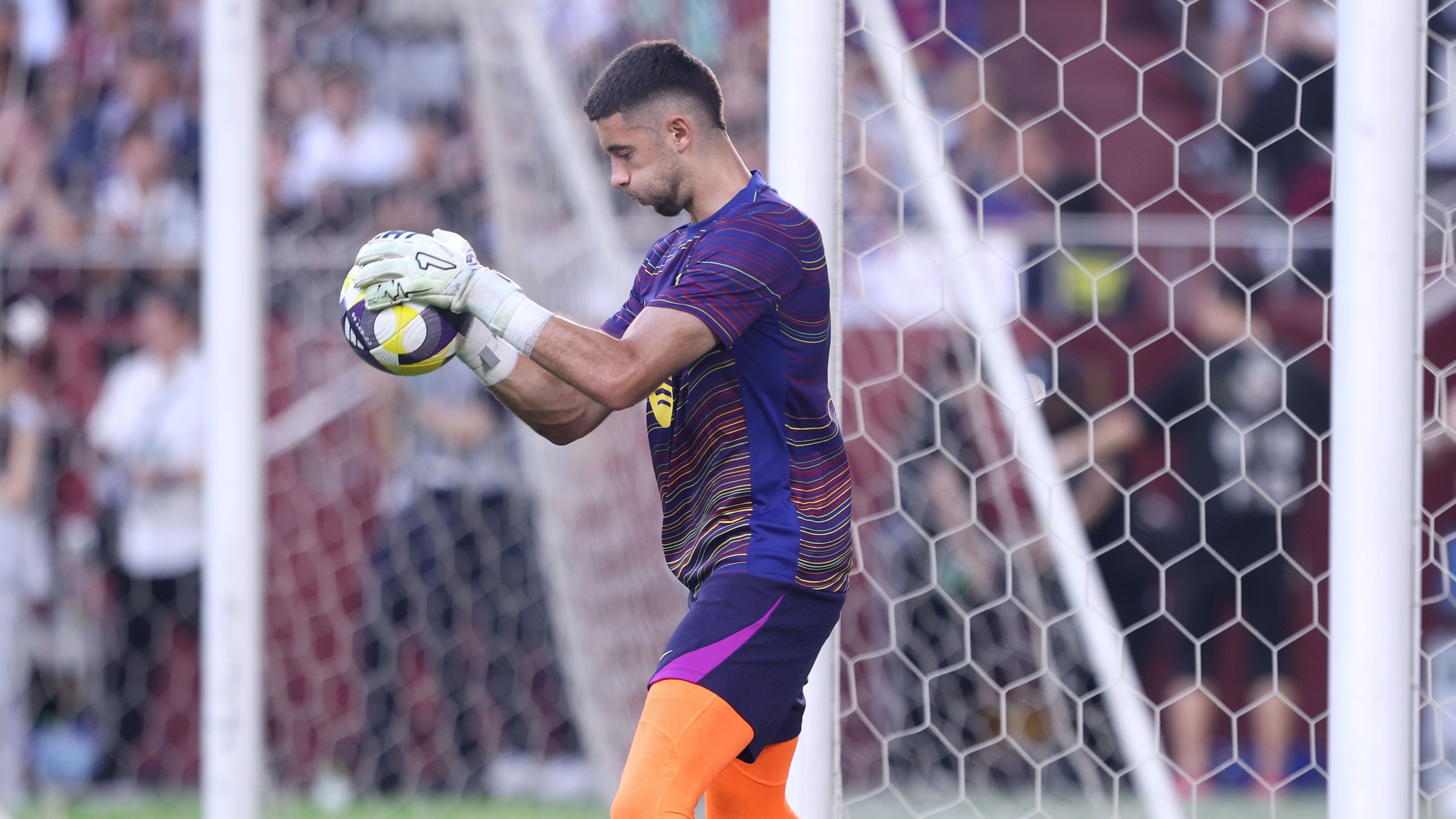 images-v3-getty-2227245914-crop-MM5DIMBQGM5DEMRVGI5G433XMU5DAORVGU======-GettyImages-2227245914