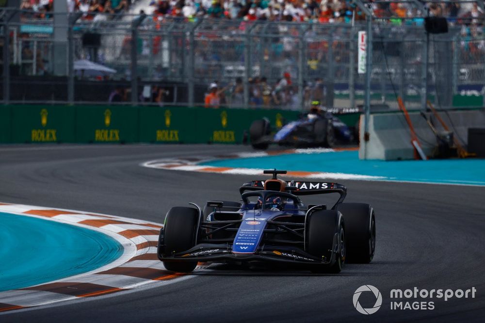 images-mgl-YEQ11L1Y-s1000-alex-albon-williams-fw46