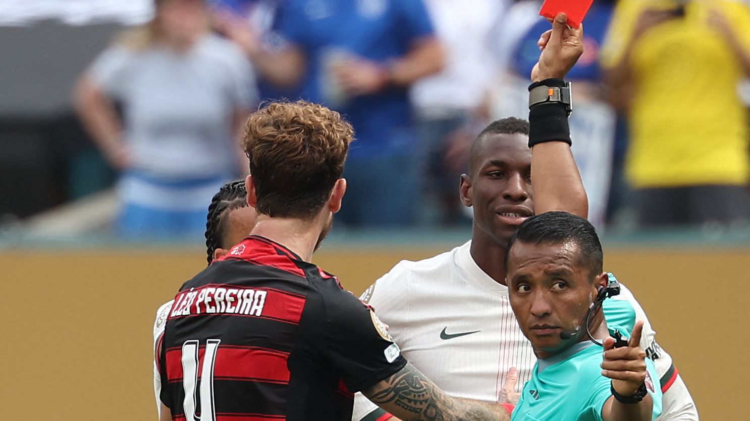 images-v3-getty-2220370619-crop-MM5DCNBYGY5DQMZWHJXG653FHIYDUNZY-GettyImages-2220370619