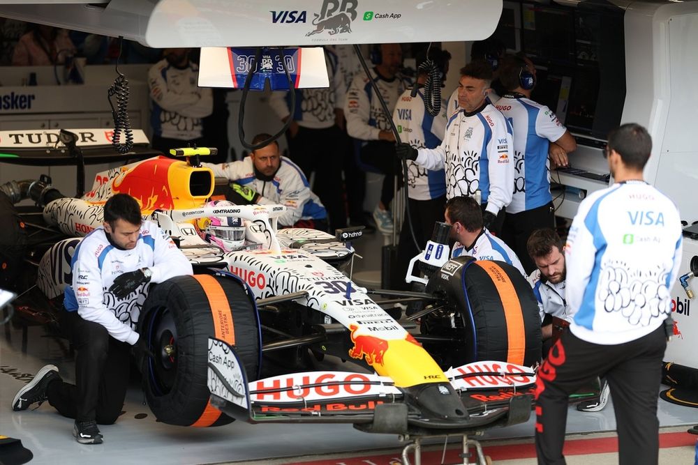 images-mgl-63vb3eqY-s1000-liam-lawson-racing-bulls-team