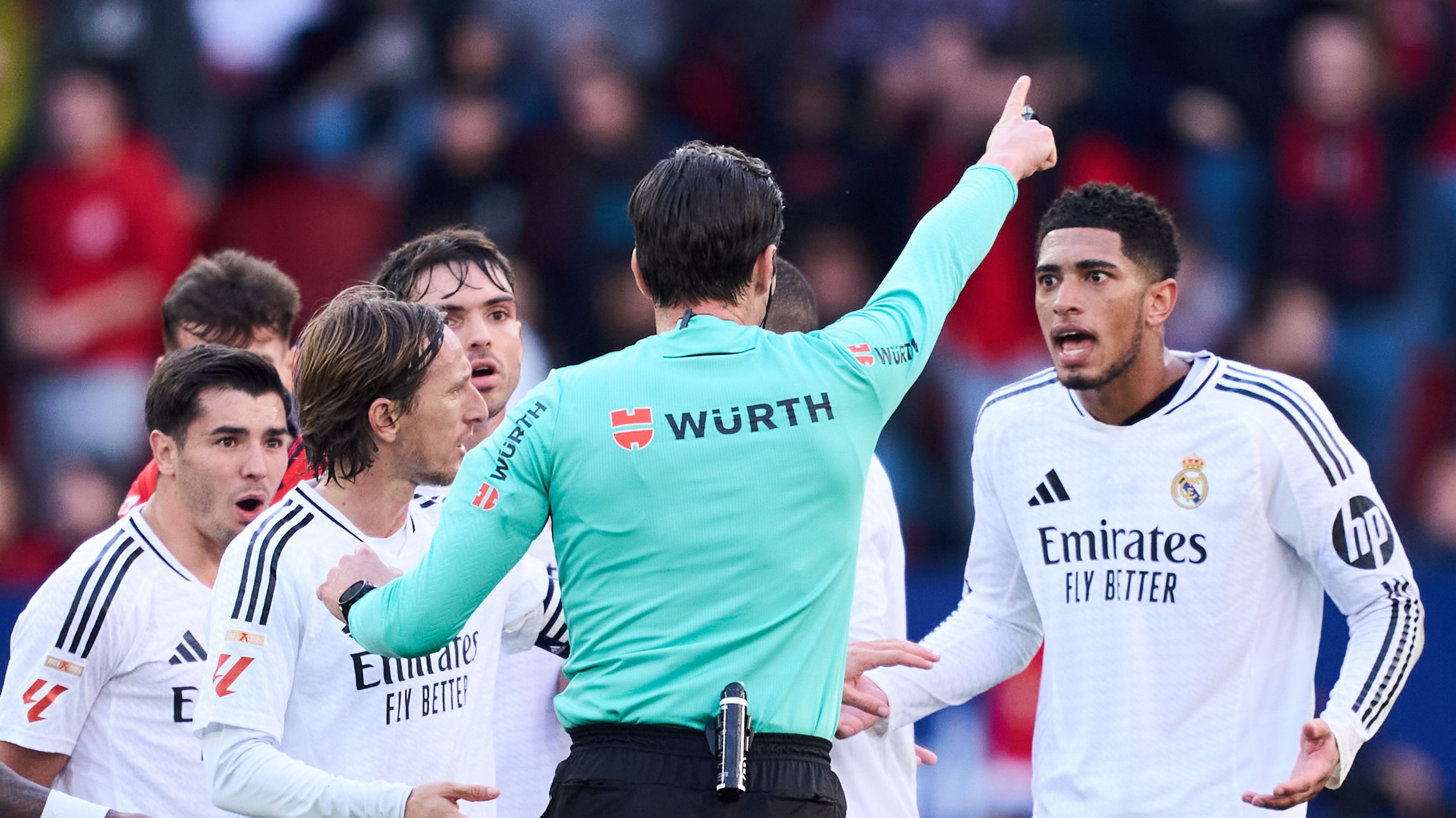 images-v3-getty-2200069907-crop-MM5DGNRUHA5DEMBVGI5G433XMU5DCORTGQ4Q====-GettyImages-2200069907