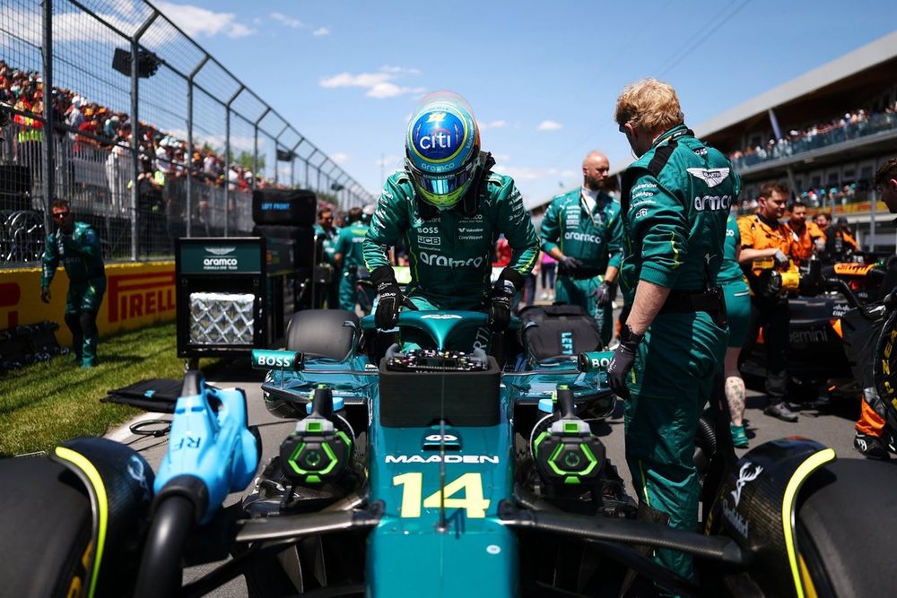 images-mgl-6zQGvrLY-s1000-fernando-alonso-aston-martin-r