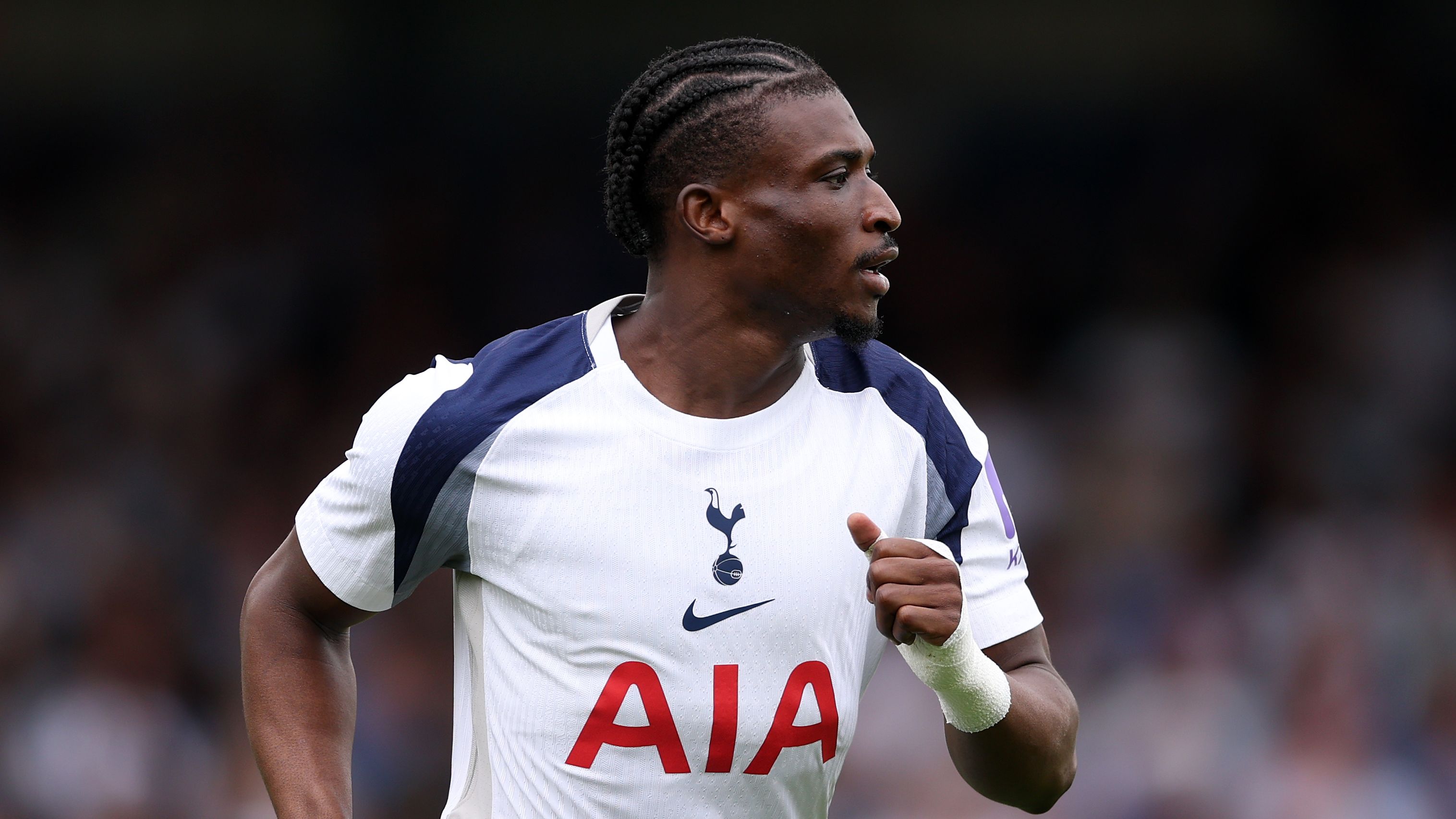 images-v3-getty-2227290639-crop-MM5DGMBTGI5DCNZQGU5G433XMU5DKMJ2GEYDC===-GettyImages-2227290639