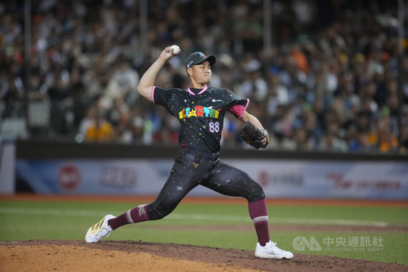 www-WebPhotos-800-20250720-2000x1333_wmky_00912663839276_202507200162000000