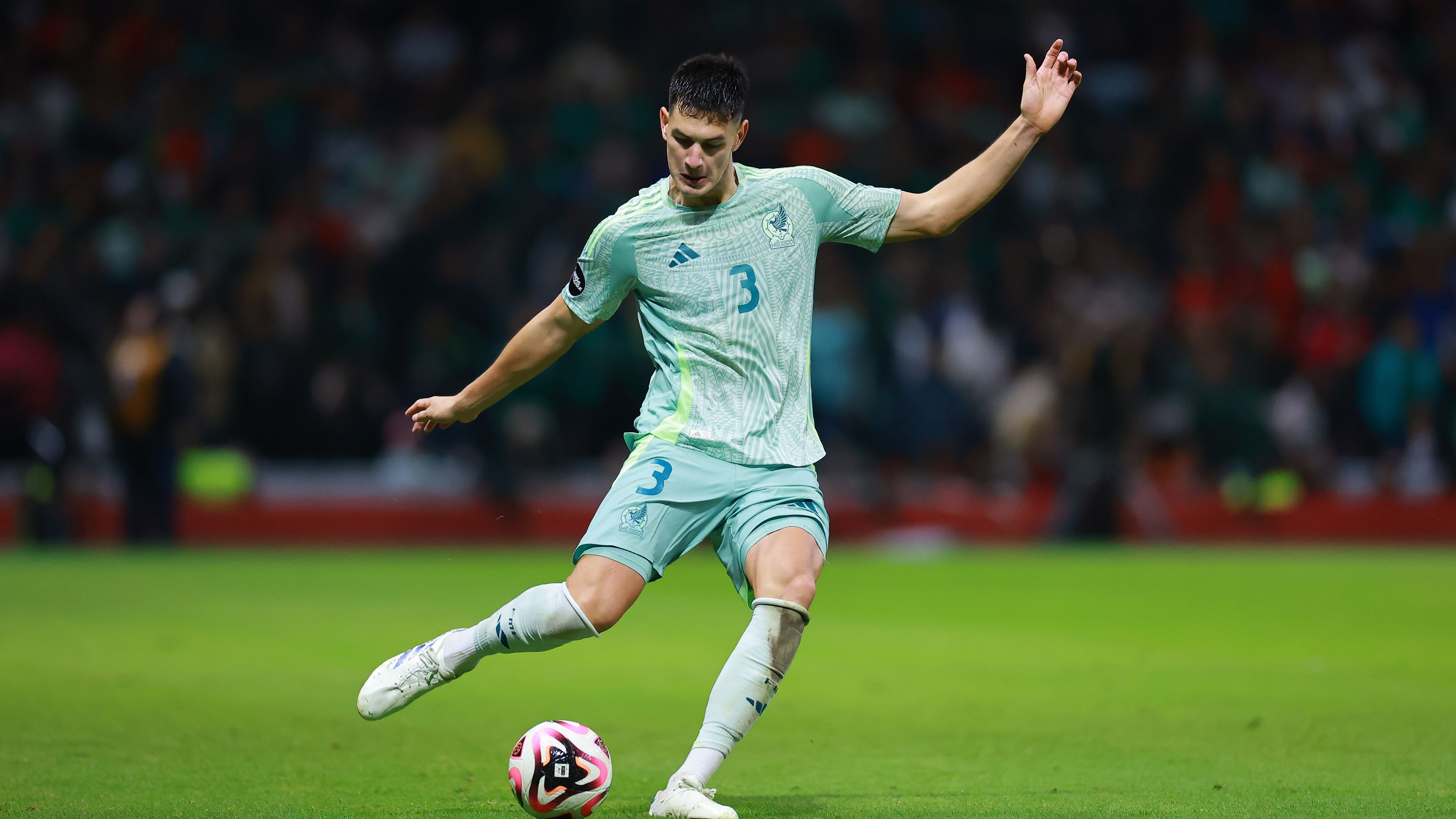 images-v3-getty-2185850712-crop-MM5DGNJQGA5DCOJWHE5G433XMU5DAORRHAZA====-GettyImages-2185850712