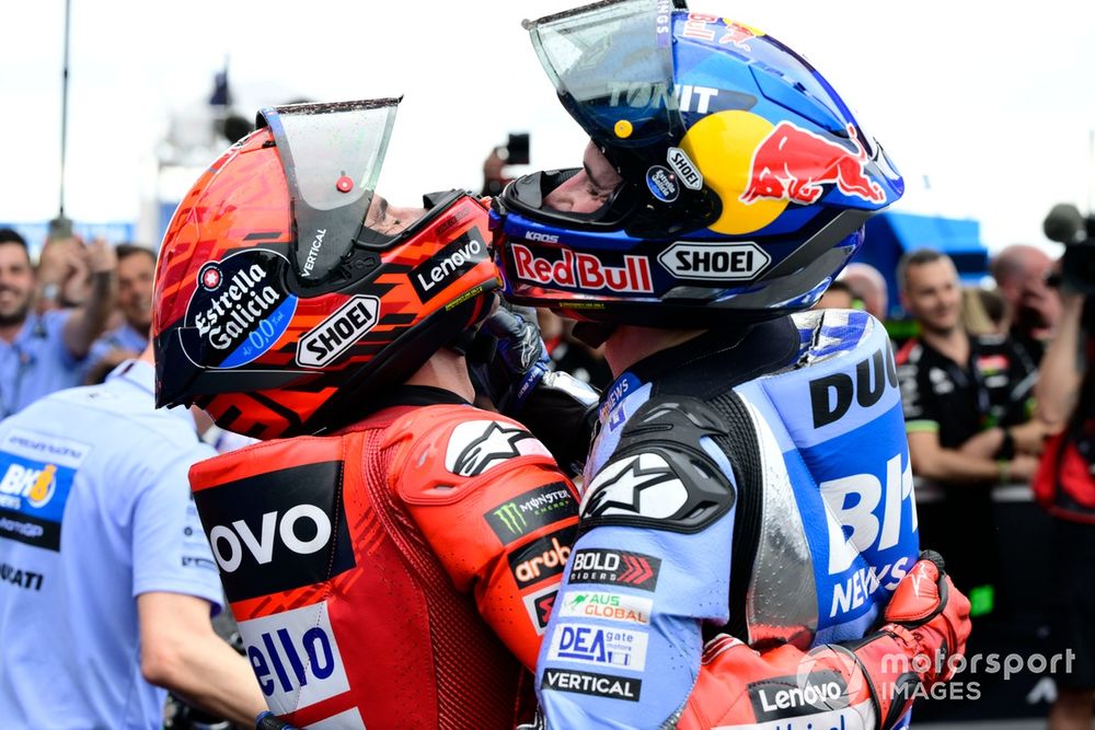 images-mgl-01Wme75Y-s1000-marc-marquez-ducati-team-alex-