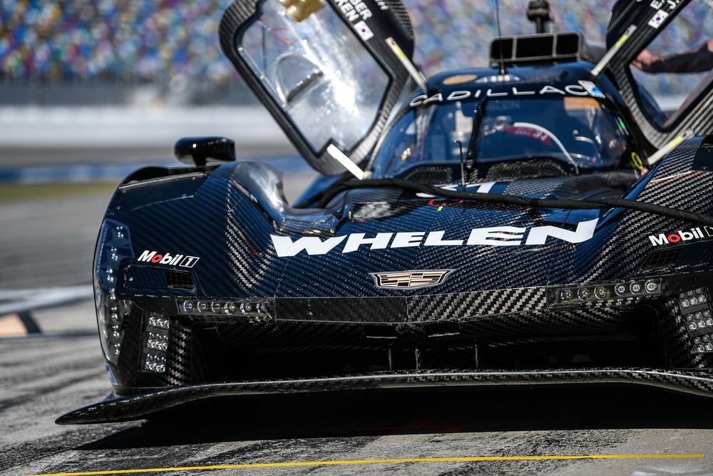 images-mgl-2Qe8wpJ2-s1000-31-cadillac-action-express-cad