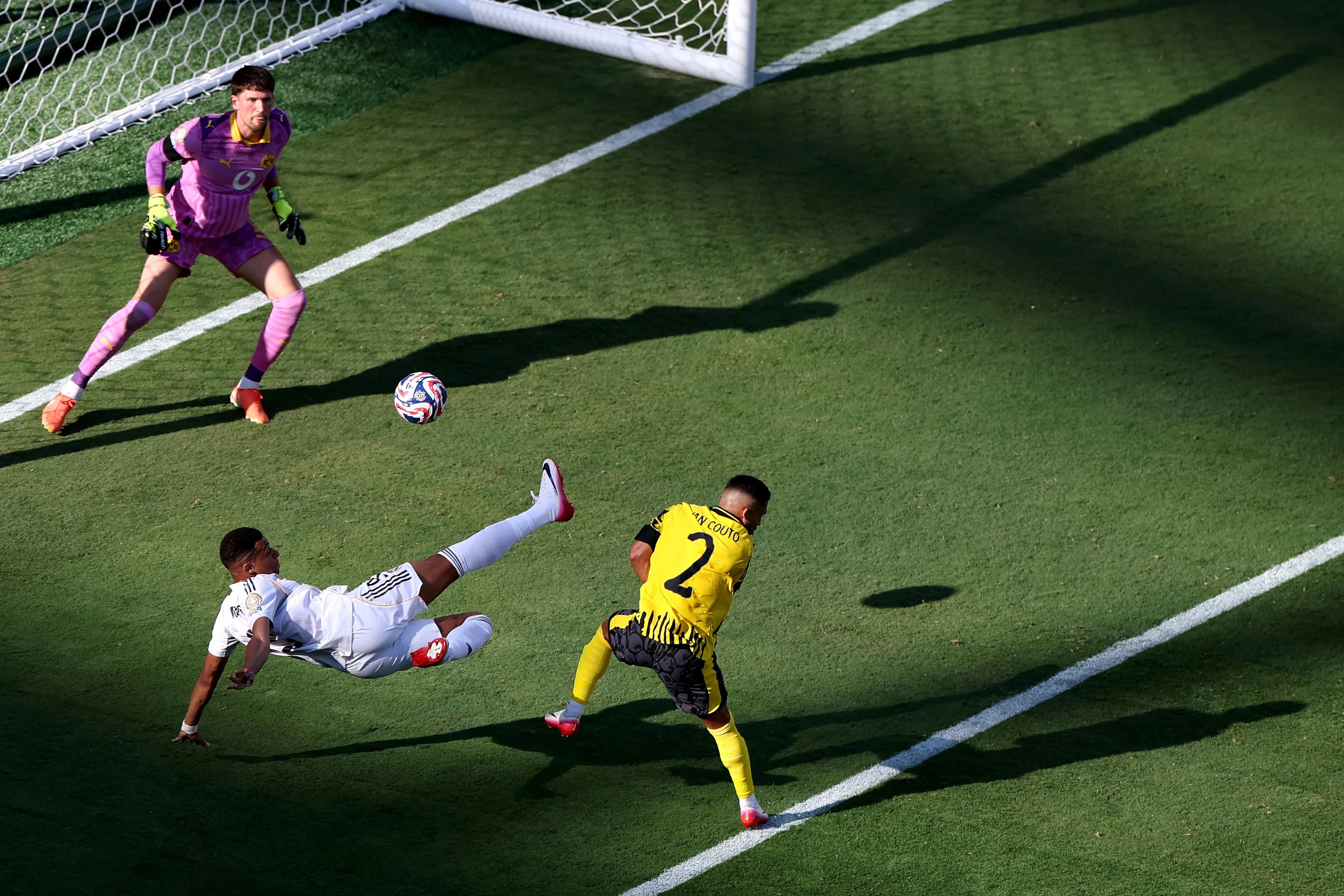 transform-bf3b22ef-9f3d-4bee-aca3-72823177e744-Real-Madrid-CF-v-Borussia-Dortmund-Quarter-final-FIFA-Club-World-Cup-2025